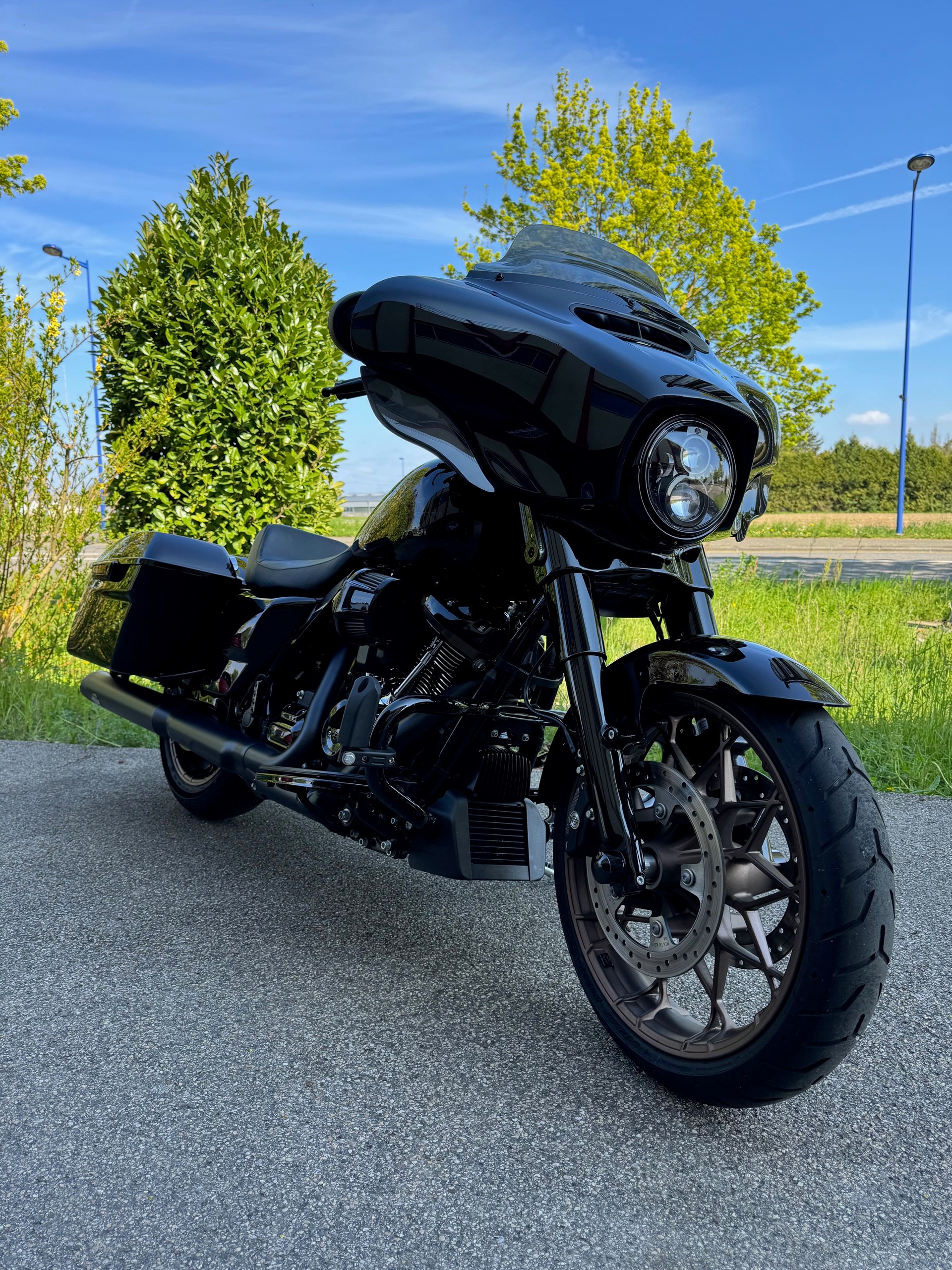 HARLEY-DAVIDSON FLHXST Street Glide ST 117-showroom-element-1
