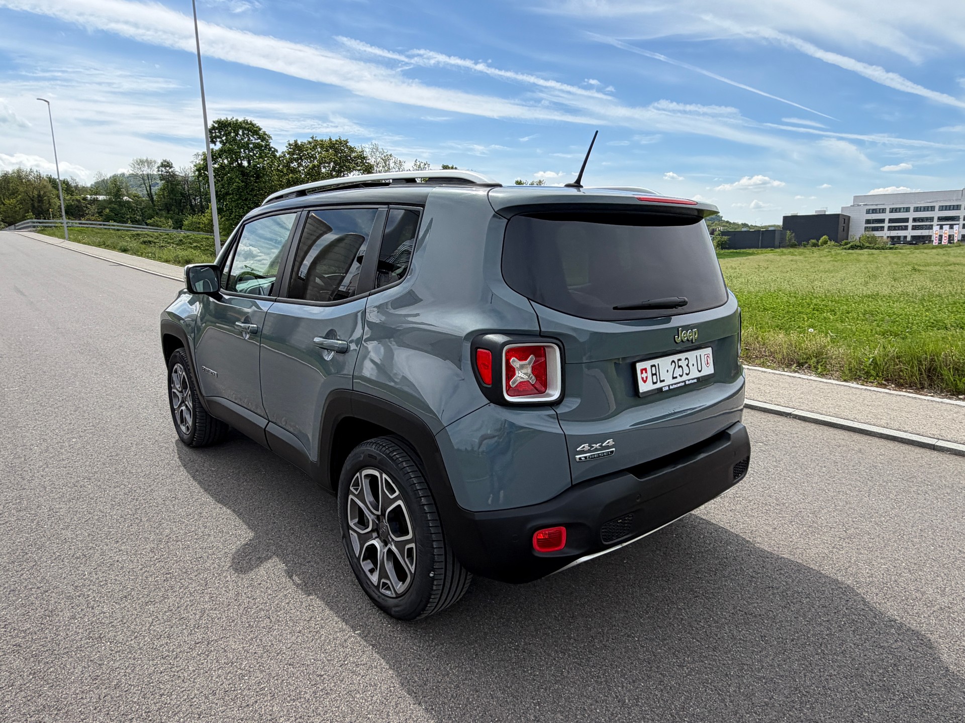 JEEP Renegade 2.0 CRD Limited AWD + Low Range 9ATX-image-6
