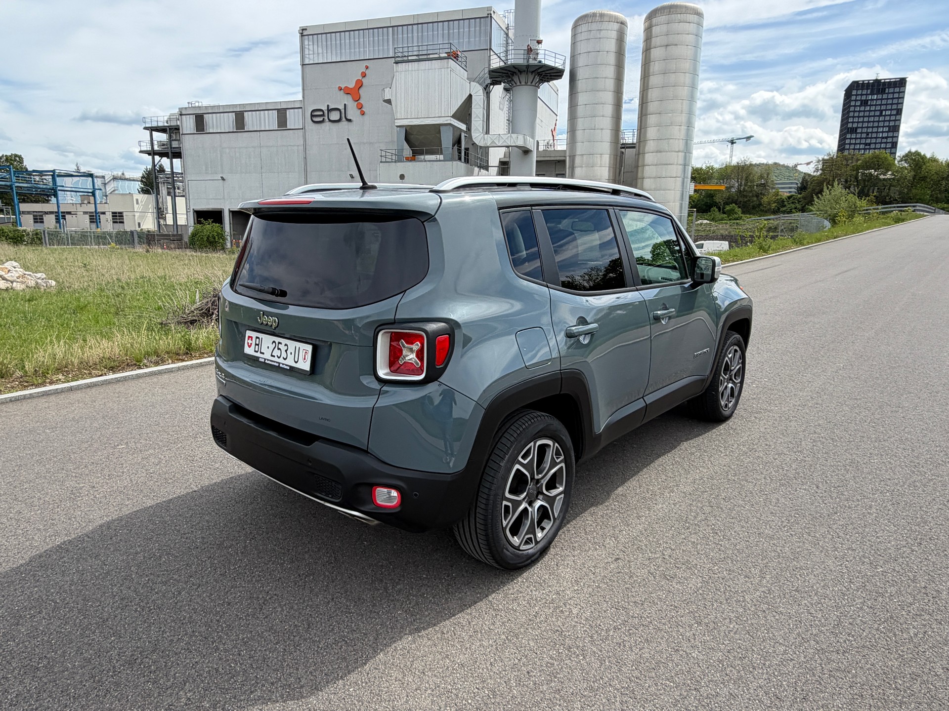 JEEP Renegade 2.0 CRD Limited AWD + Low Range 9ATX-image-8