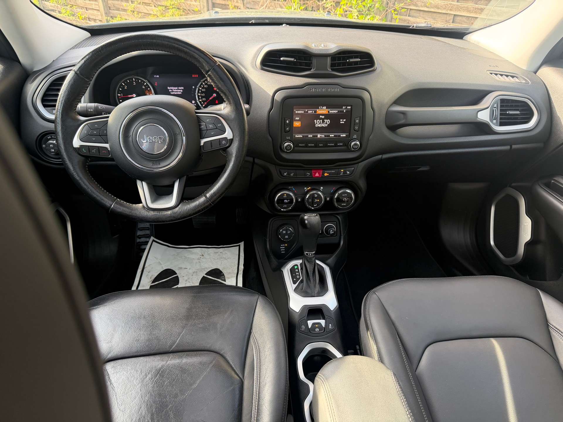 JEEP Renegade 2.0 CRD Limited AWD + Low Range 9ATX-image-18