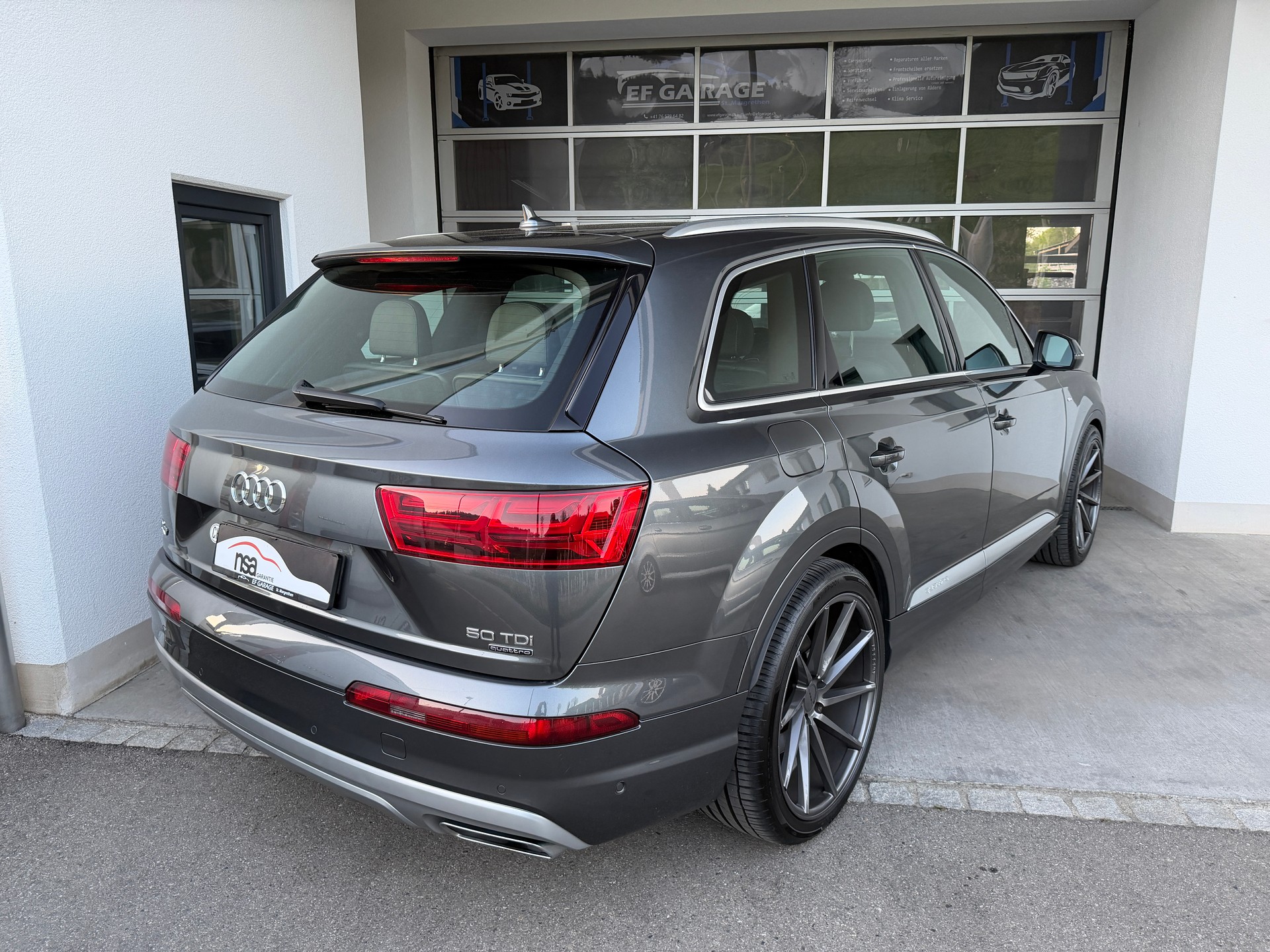 AUDI Q7 50 TDI quattro tiptronic-image-5