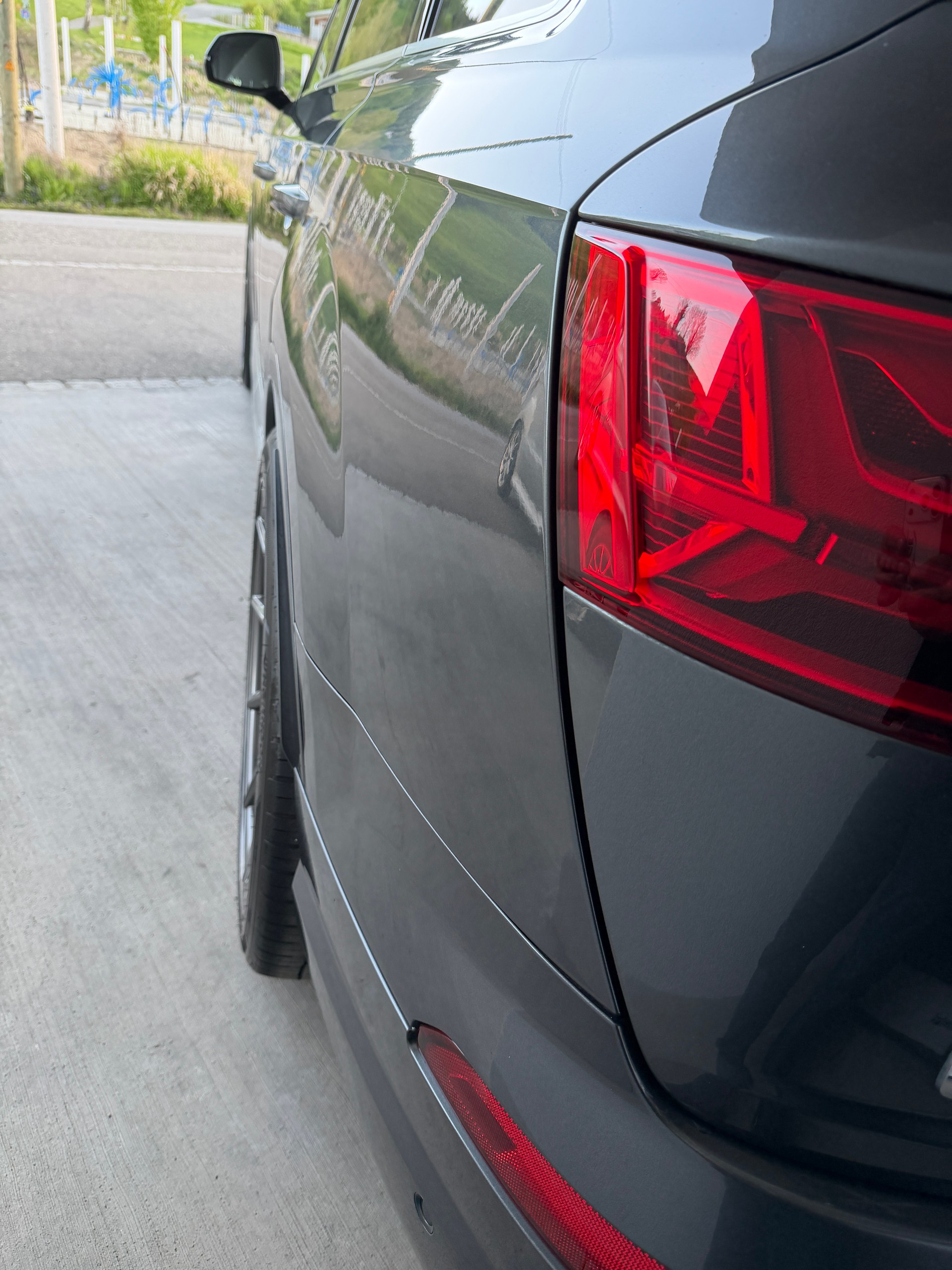AUDI Q7 50 TDI quattro tiptronic-image-25