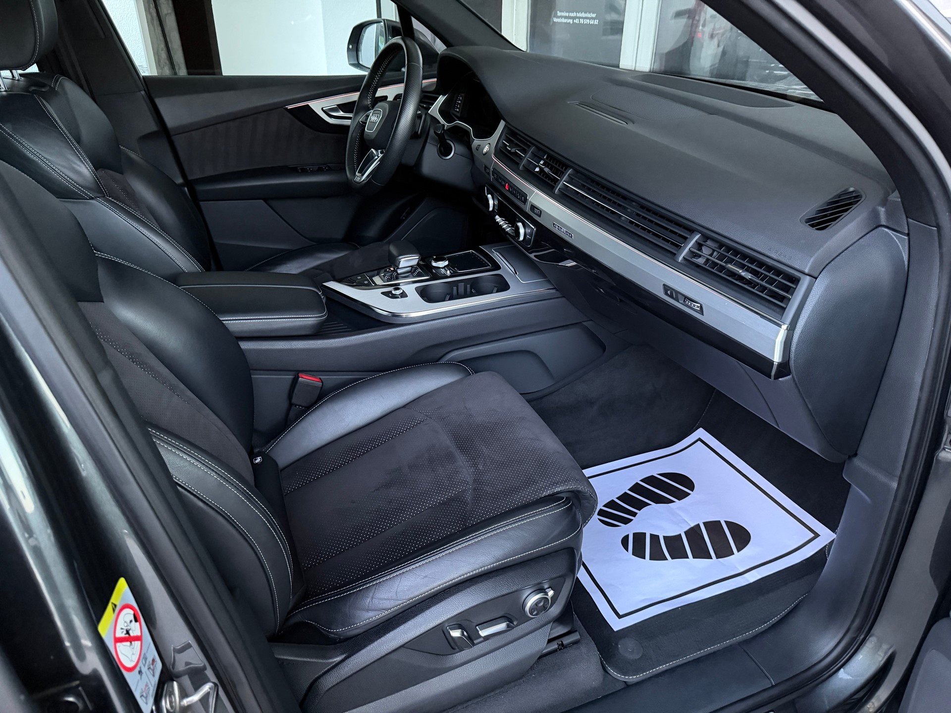 AUDI Q7 50 TDI quattro tiptronic-image-16