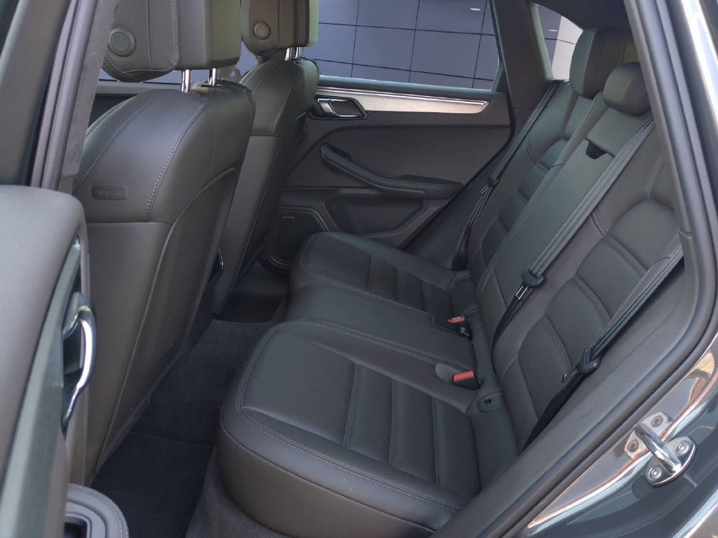 PORSCHE Macan 3.6 V6 Turbo-image-10