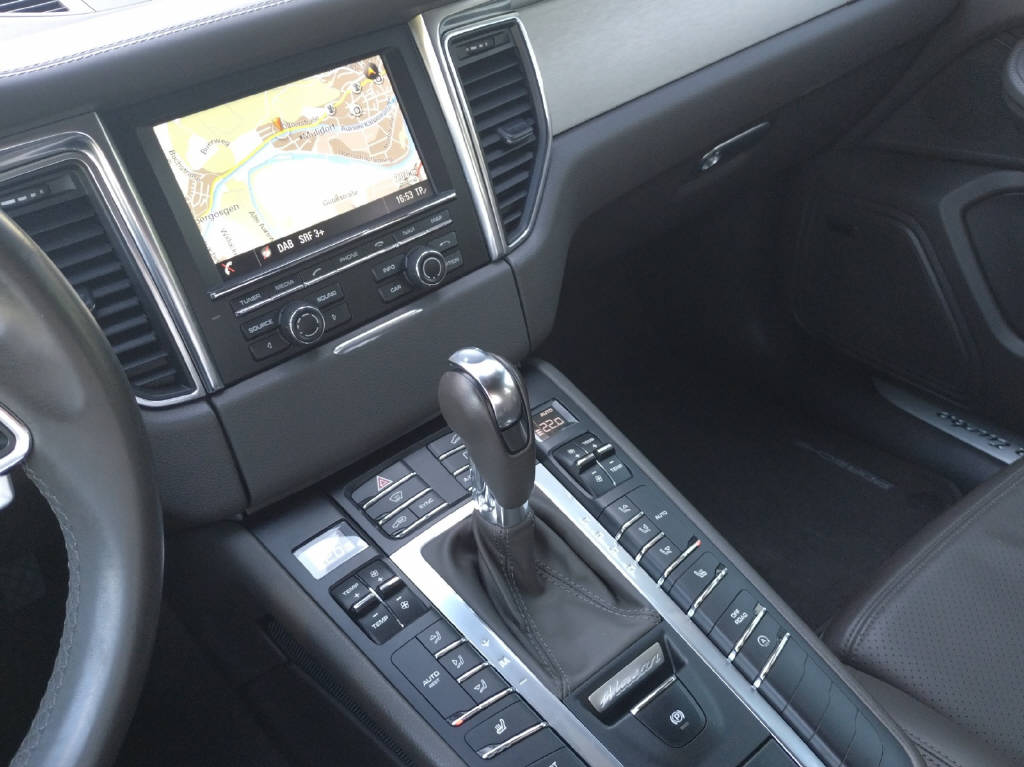 PORSCHE Macan 3.6 V6 Turbo-image-14