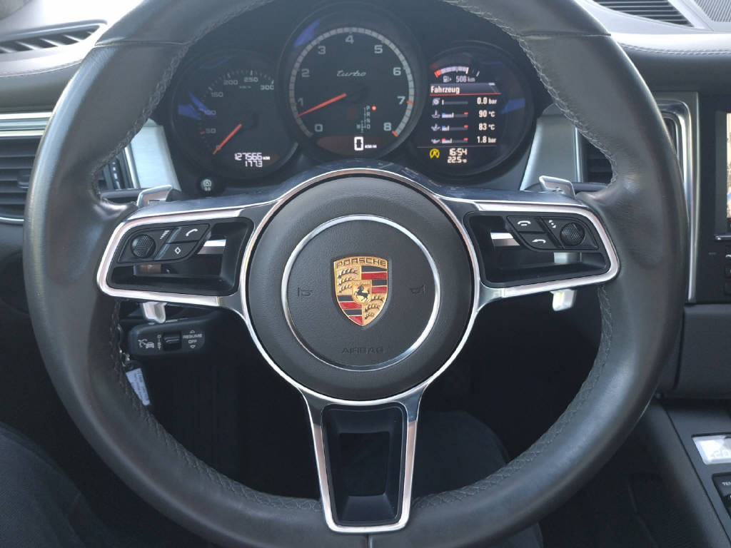 PORSCHE Macan 3.6 V6 Turbo-image-15