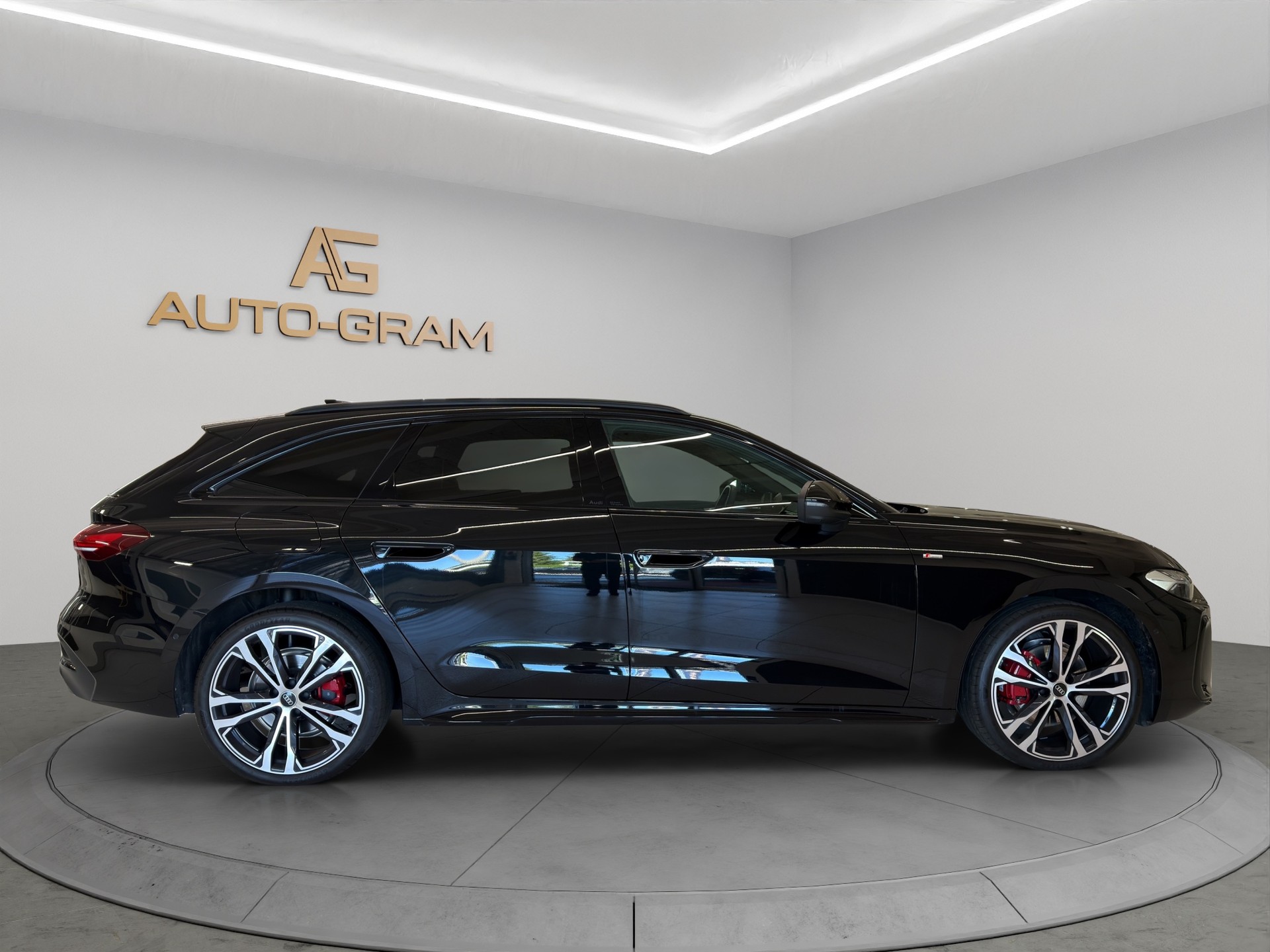 AUDI A5 Avant TFSI quattro 150 kW S tronic-image-5