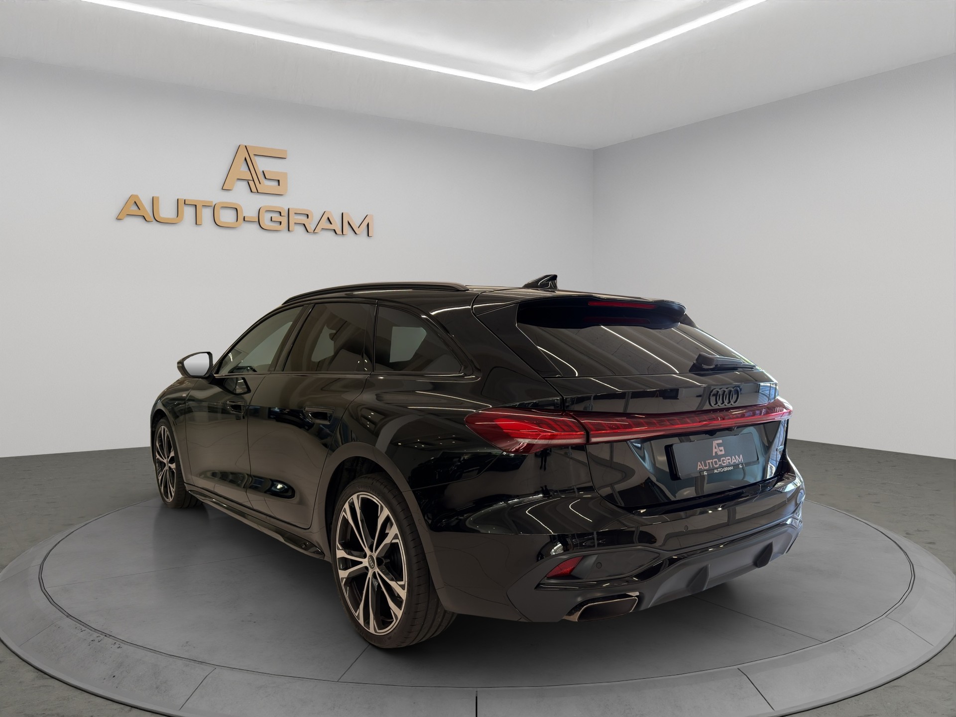 AUDI A5 Avant TFSI quattro 150 kW S tronic-showroom-element-2