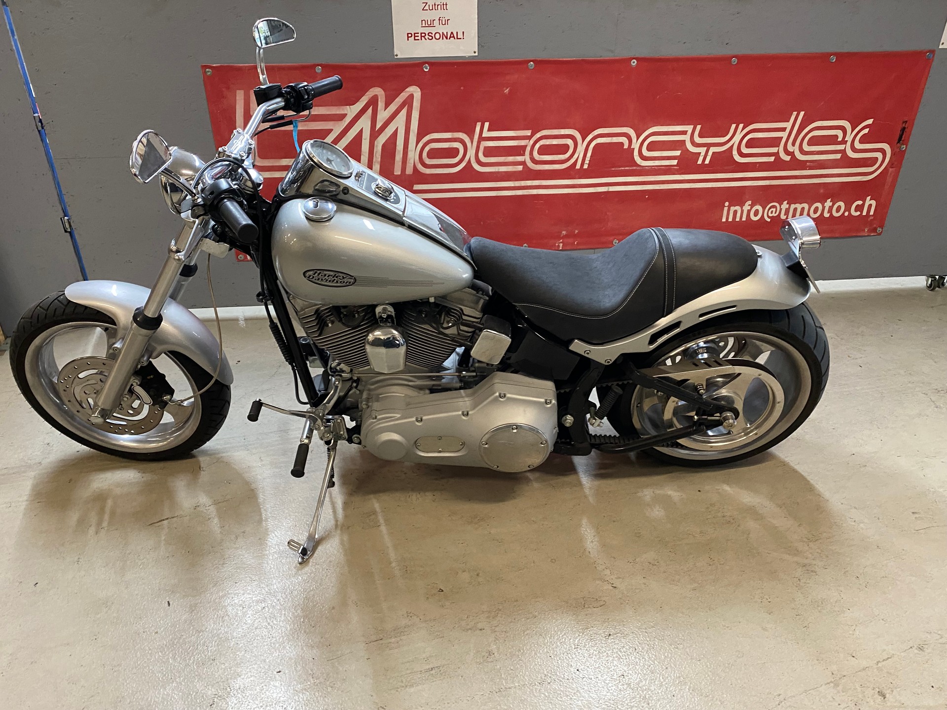 HARLEY-DAVIDSON FXSTD Deuce