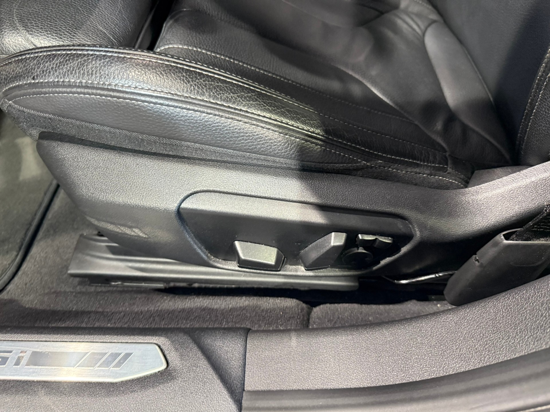 BMW M135i xDrive Steptronic-image-20
