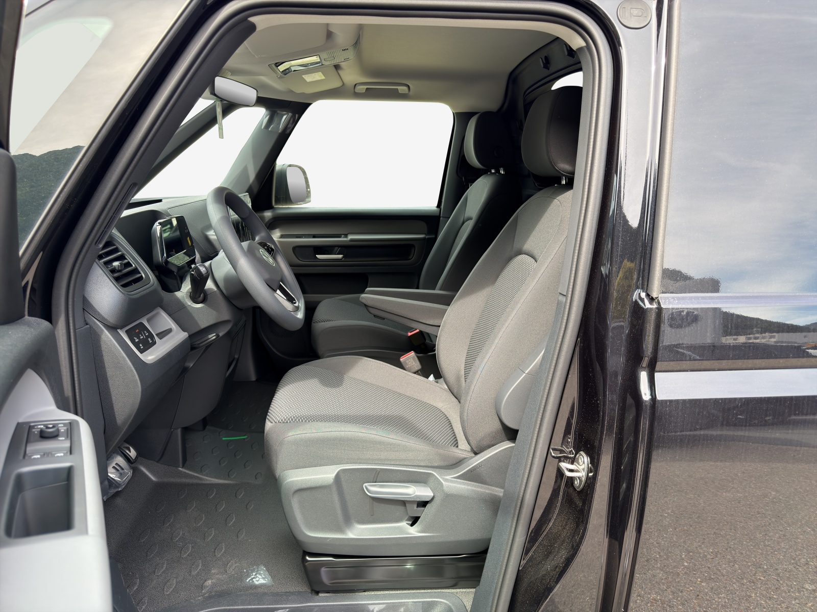 VW ID. Buzz Cargo Pro-image-7