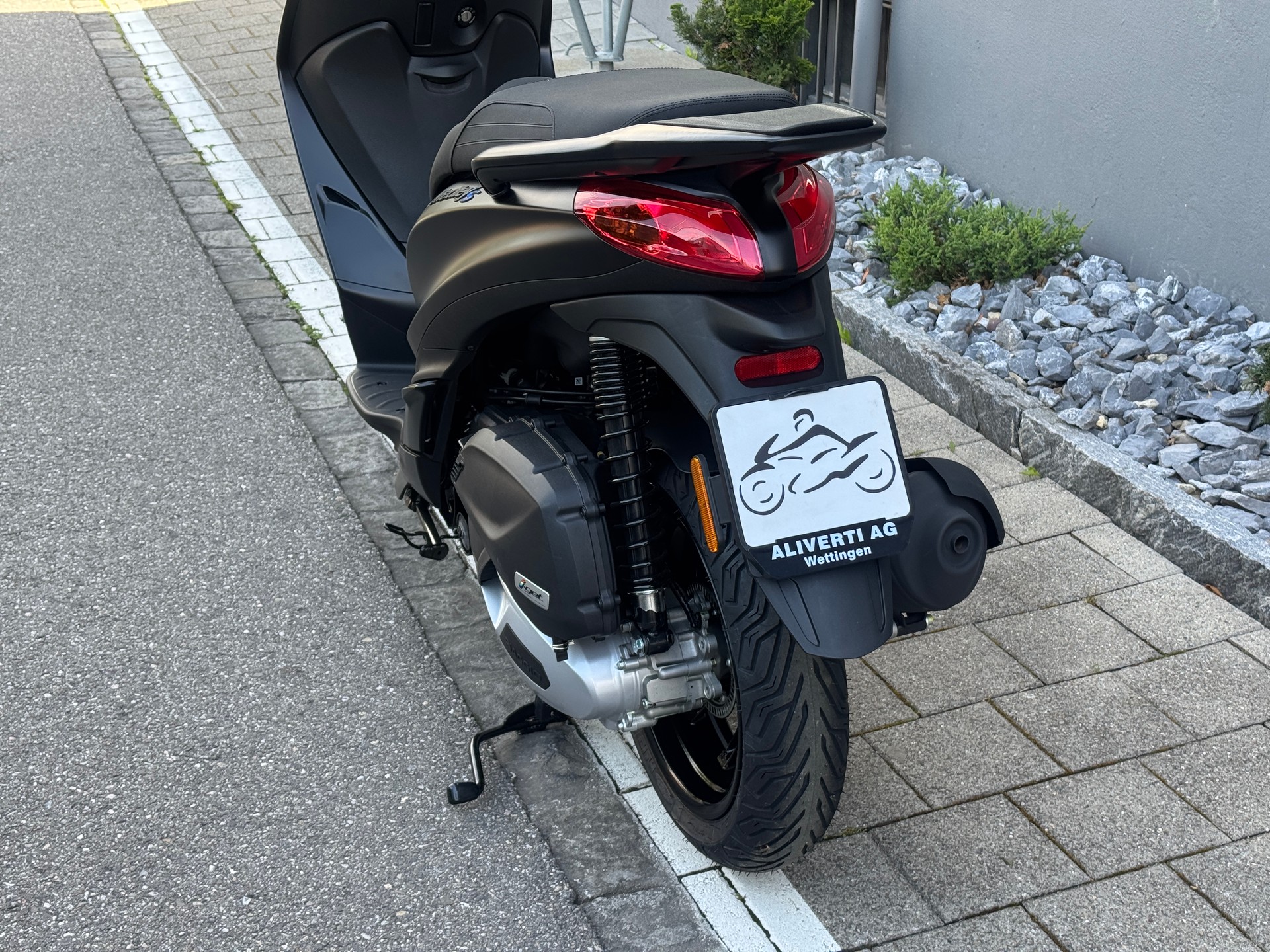 PIAGGIO Medley 125 Sport E5+-image-12