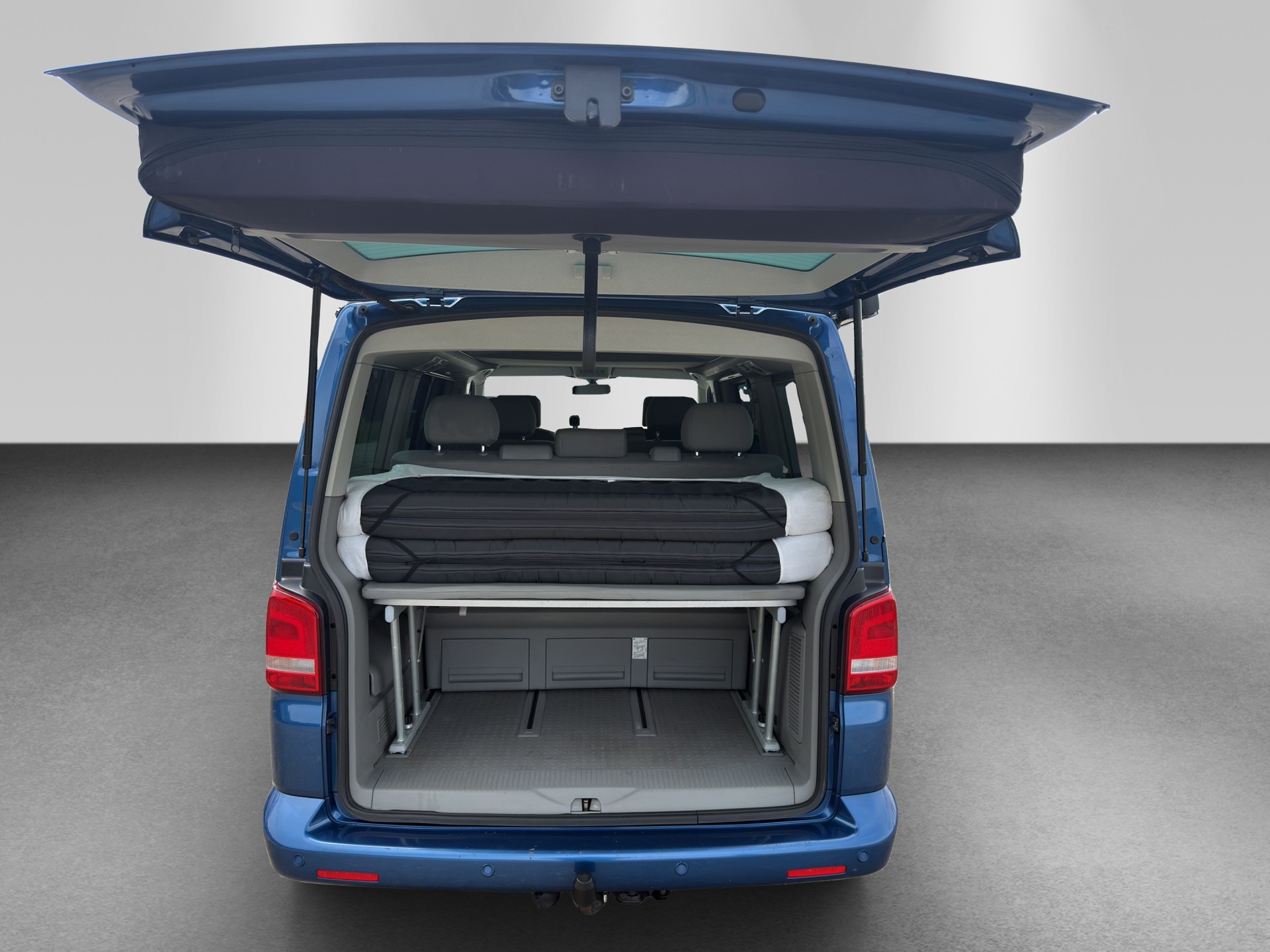 VW T5 California 2.0 Bi-TDI Beach 4Motion-image-16