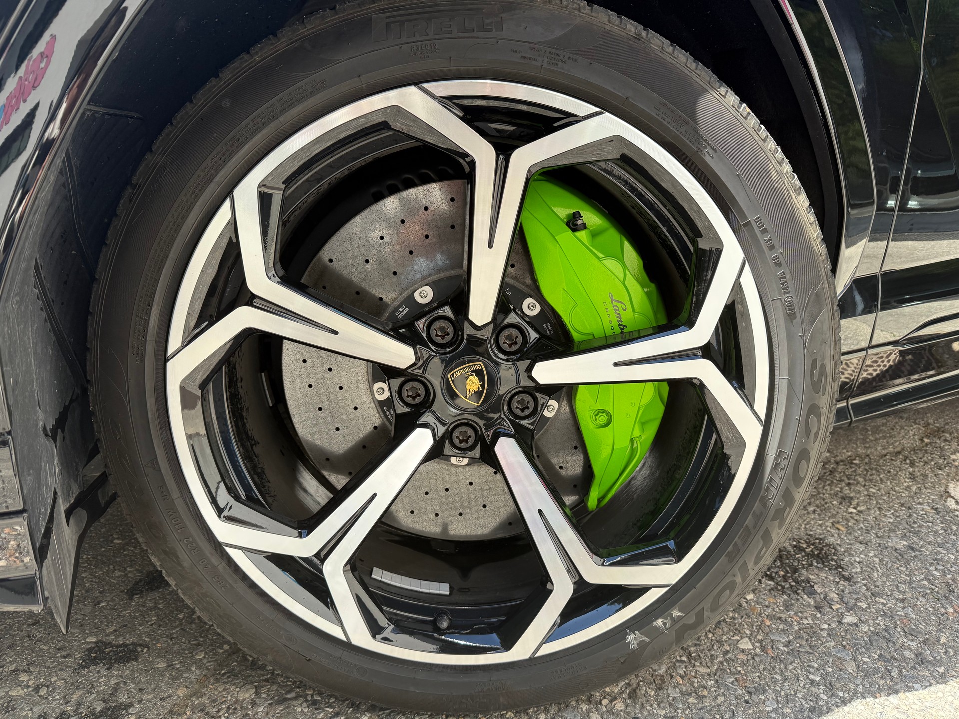 LAMBORGHINI Urus E-Gear-image-5