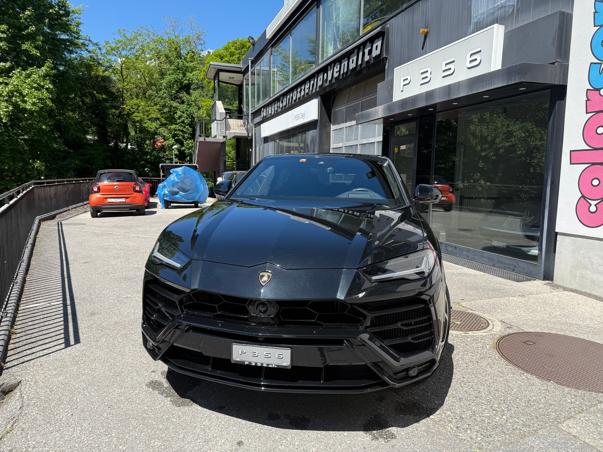 LAMBORGHINI Urus E-Gear-image-1