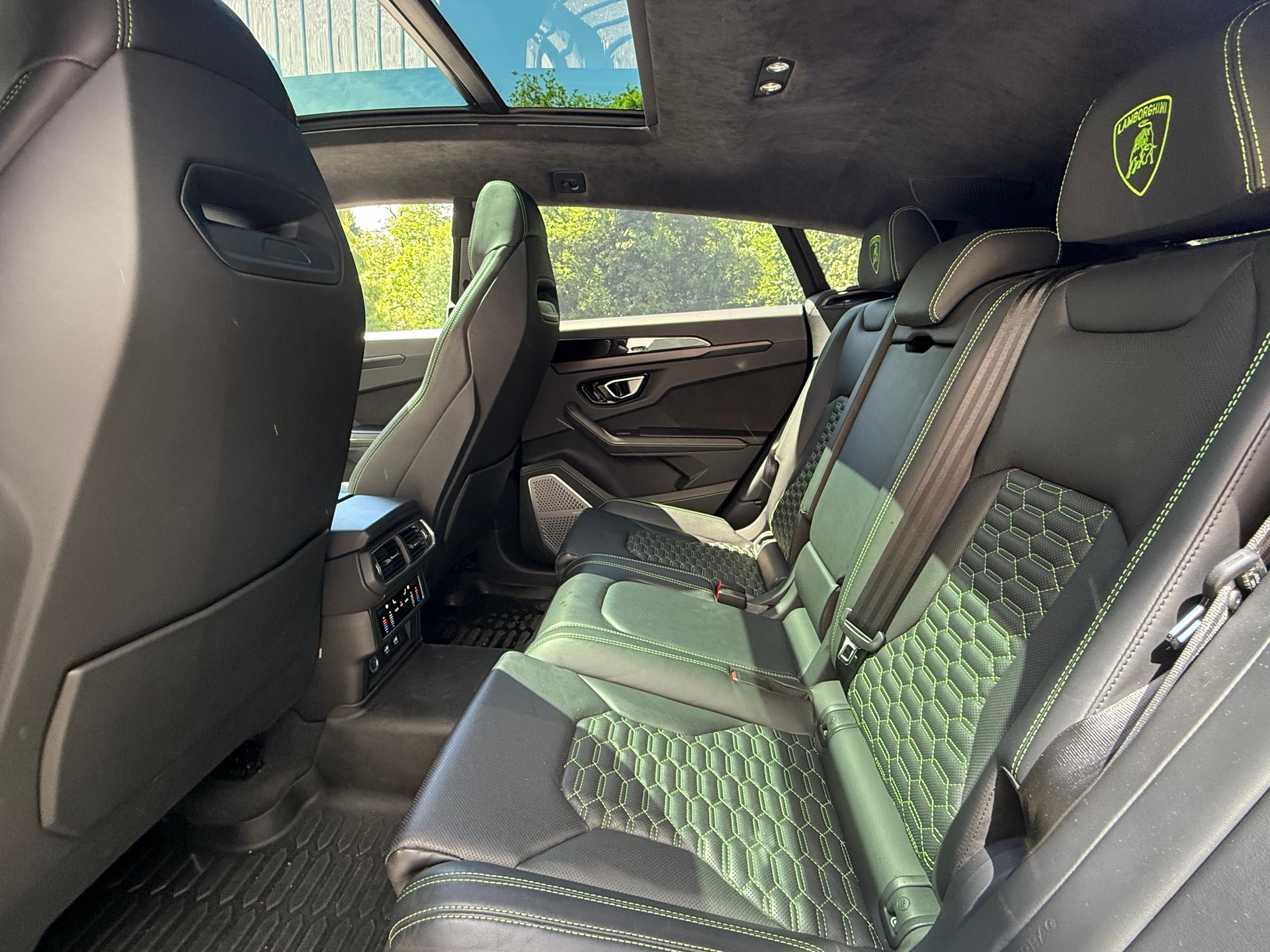 LAMBORGHINI Urus E-Gear-image-12