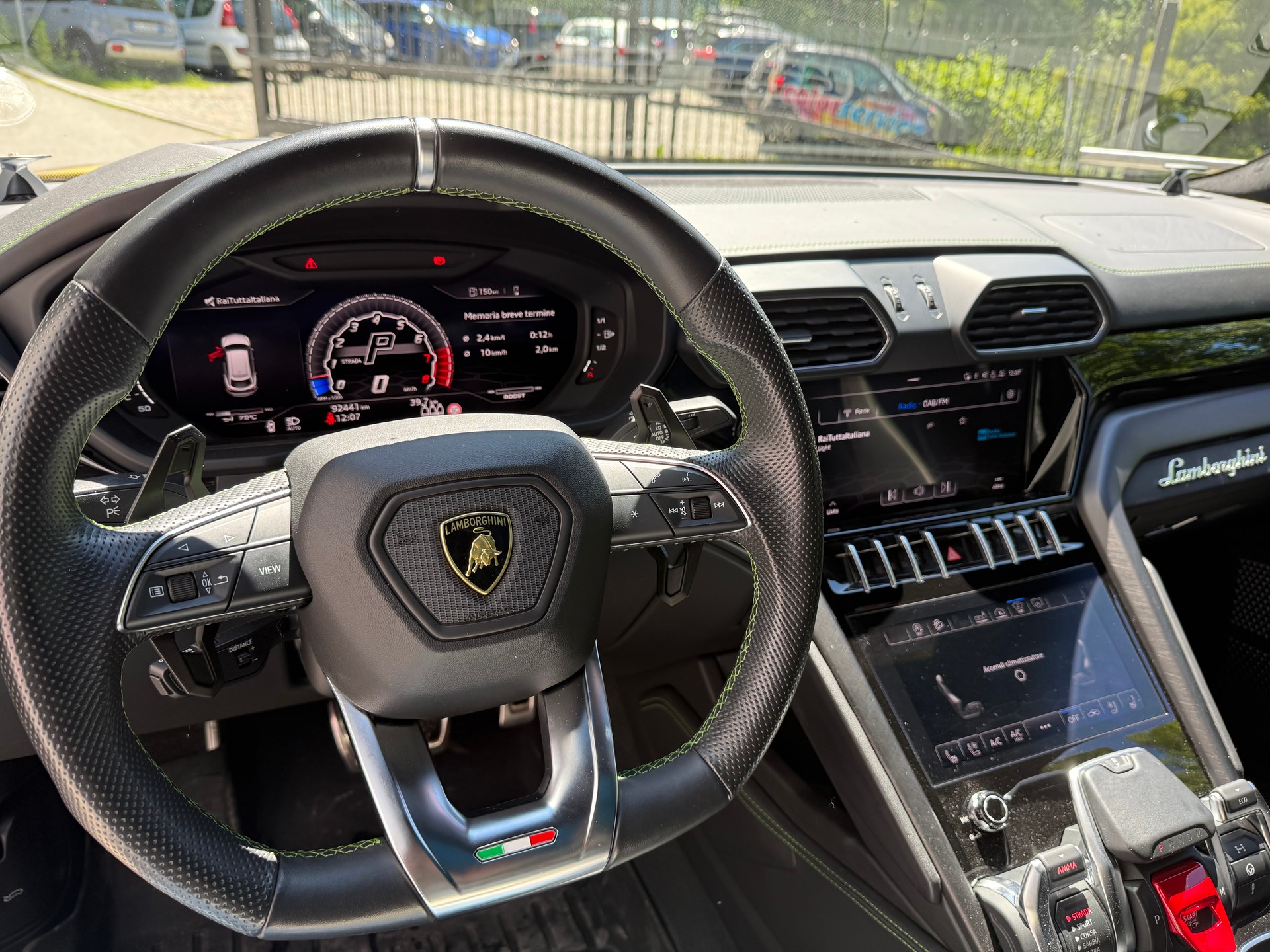 LAMBORGHINI Urus E-Gear-image-8