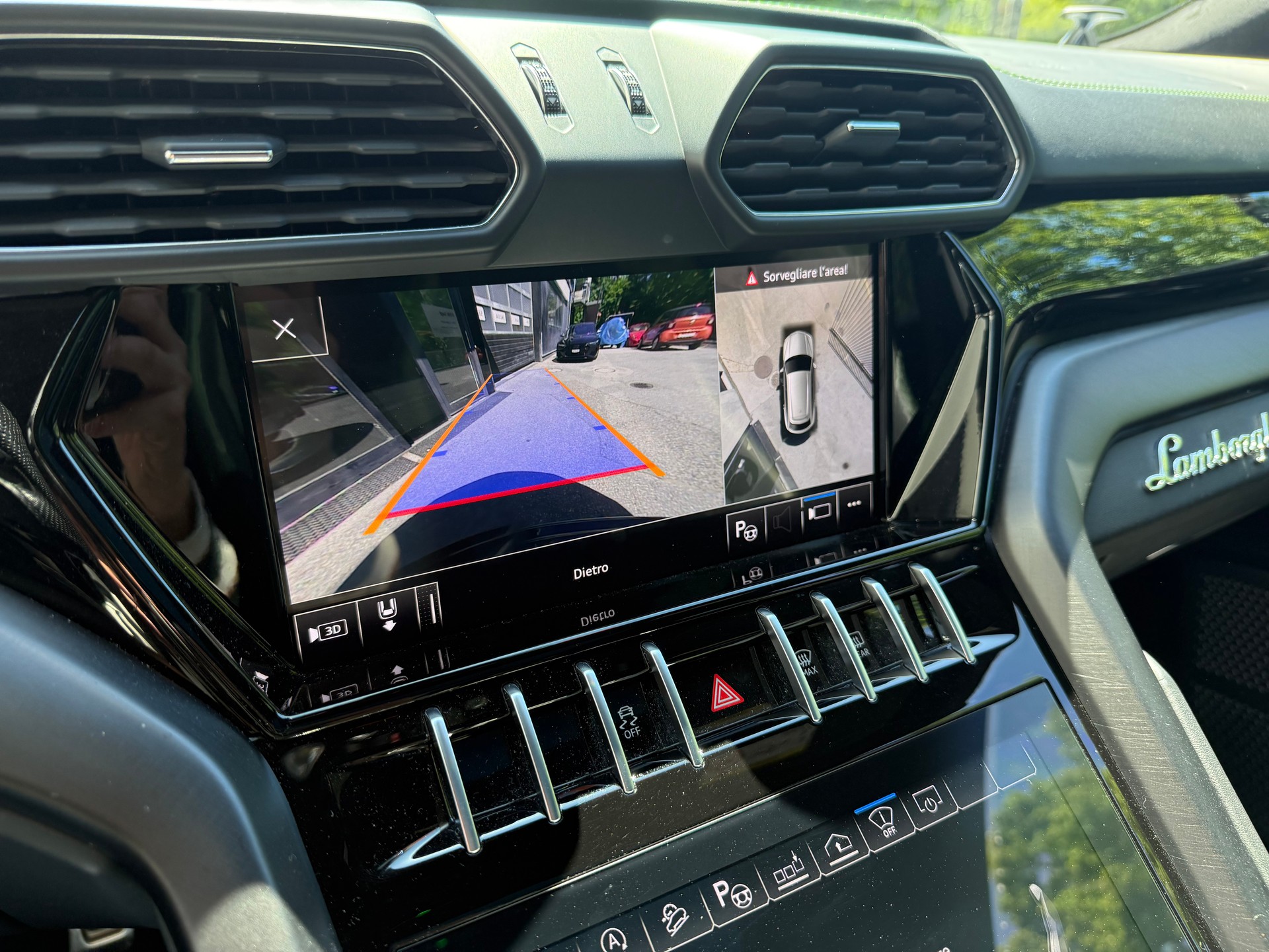 LAMBORGHINI Urus E-Gear-image-9