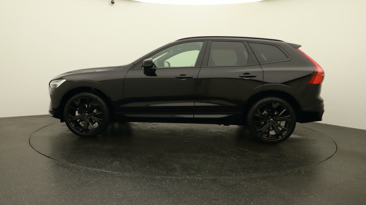 VOLVO XC60 B5 Benzin Mild Hybrid AWD Black Edition Geartronic-image-1