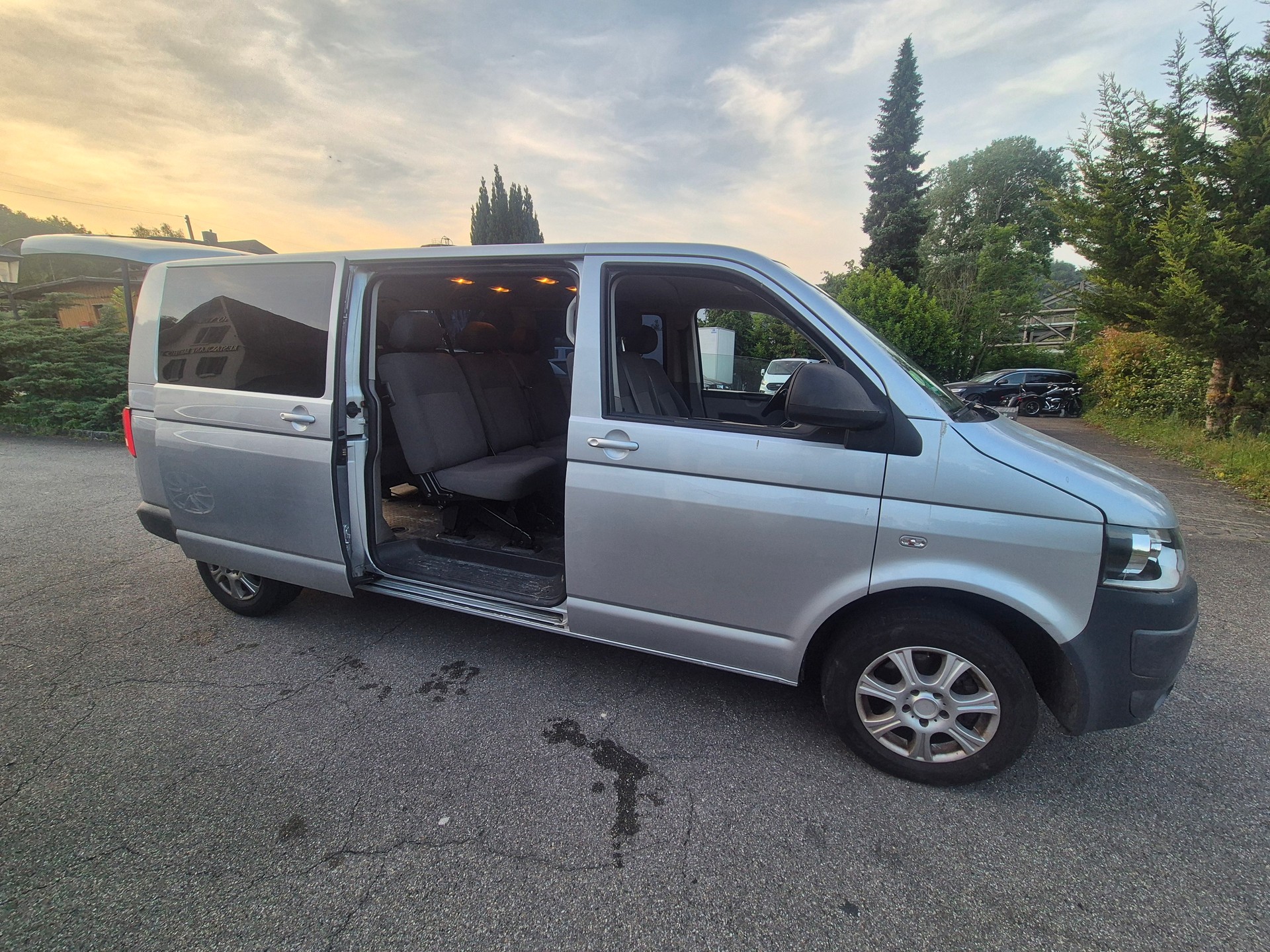 VW T5 2.0 TDI BMT DSG-image-4