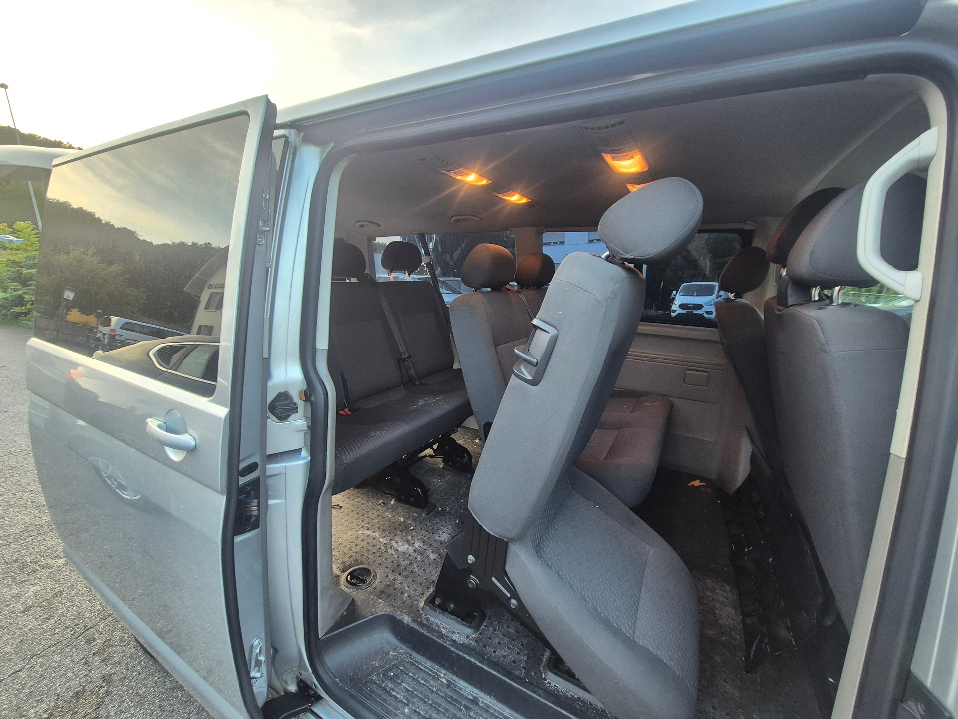 VW T5 2.0 TDI BMT DSG-image-10