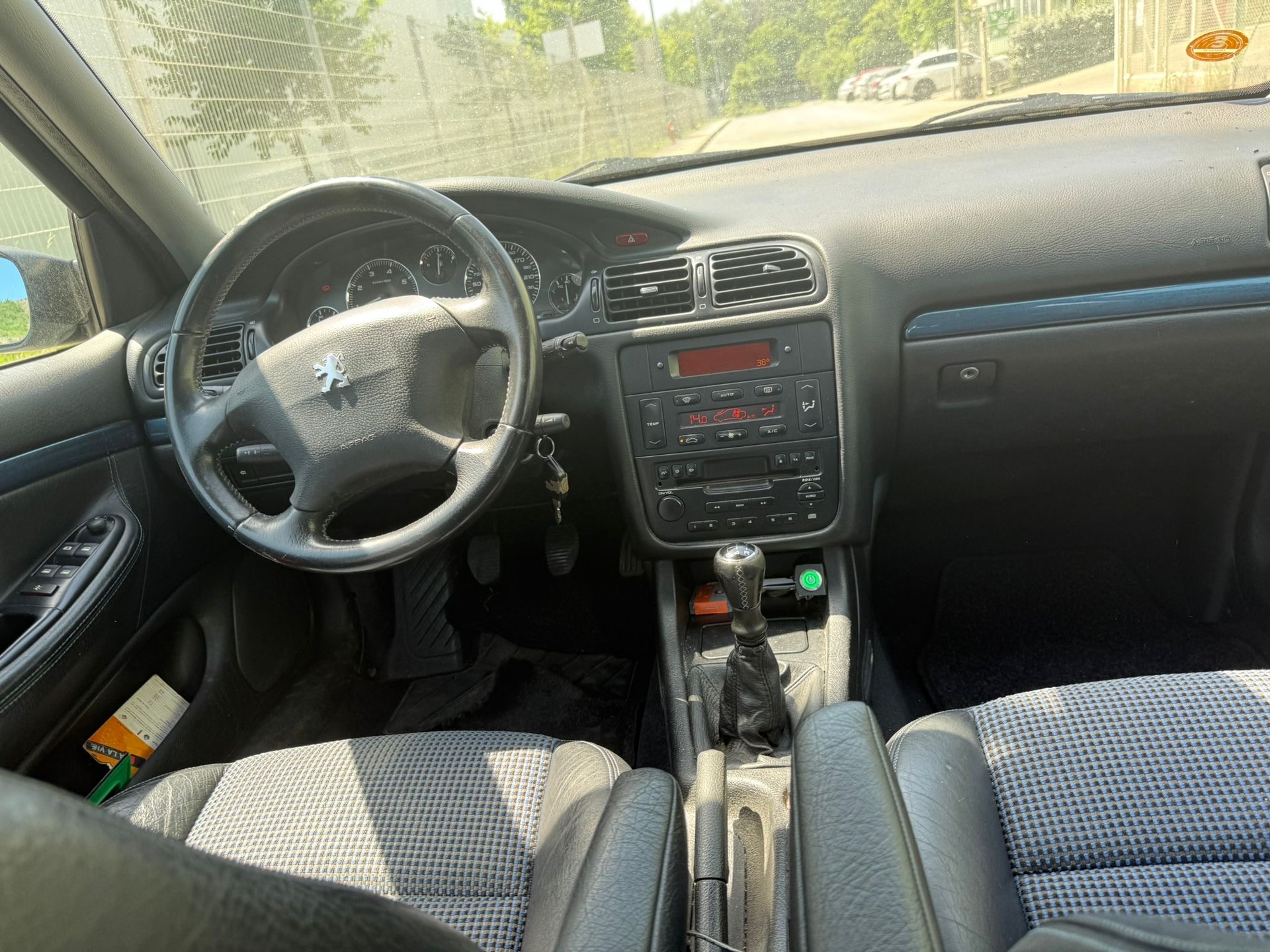 PEUGEOT 406 Sportline 2.2 16V-image-8