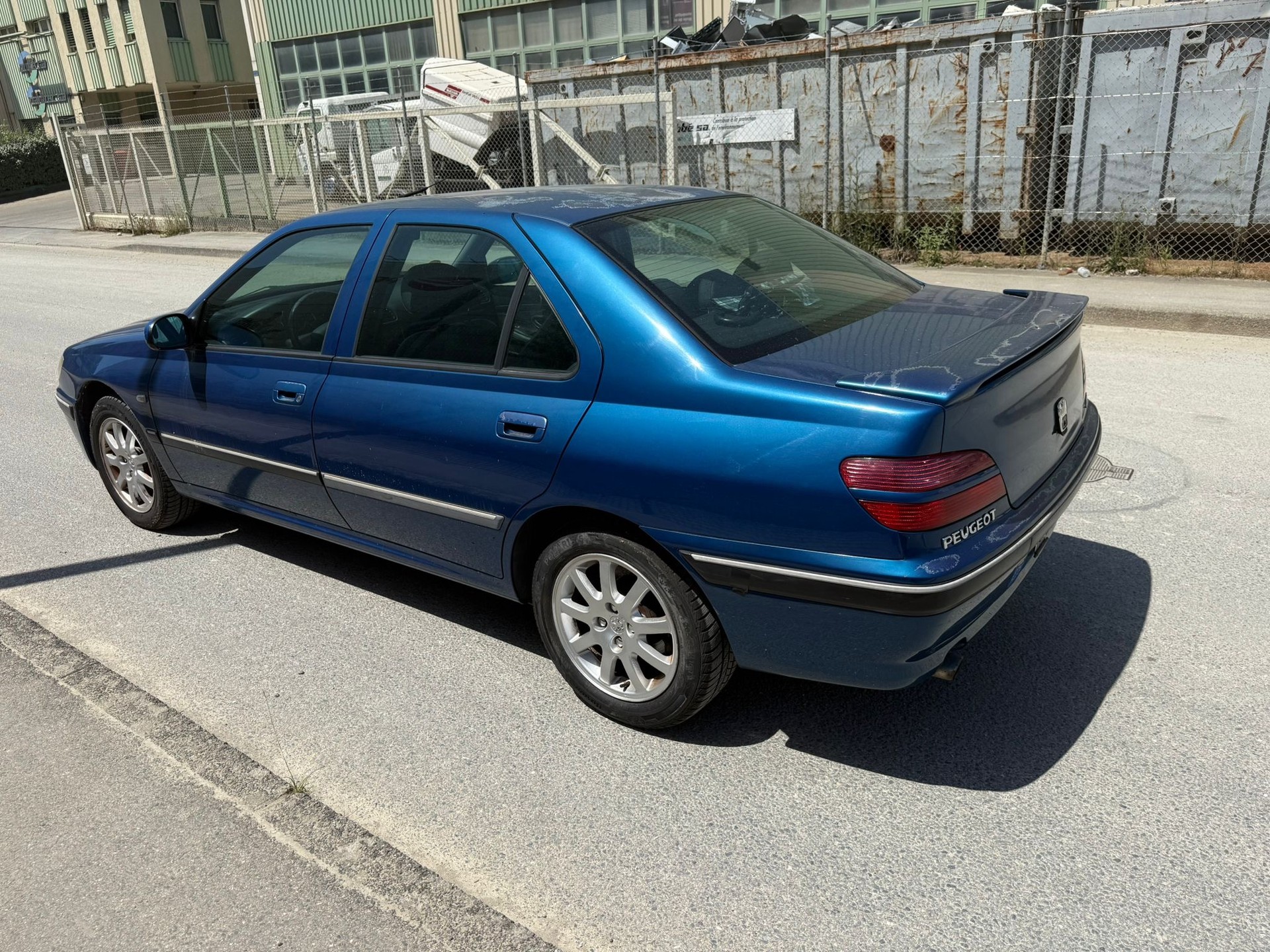 PEUGEOT 406 Sportline 2.2 16V-image-3