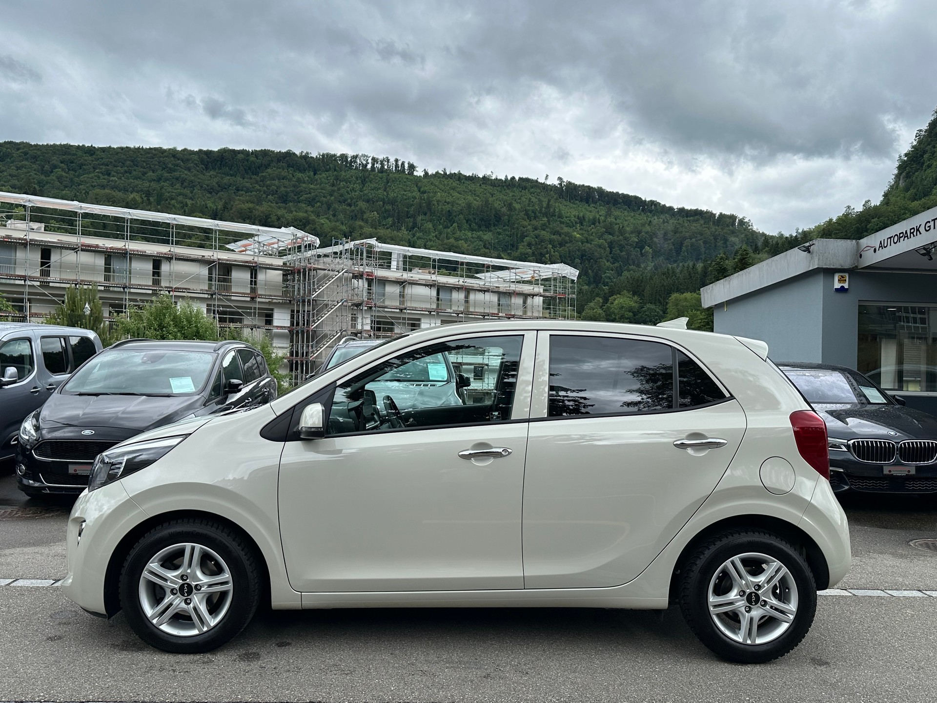 KIA Picanto 1.0 CVVT First Edition AMT-showroom-element-3