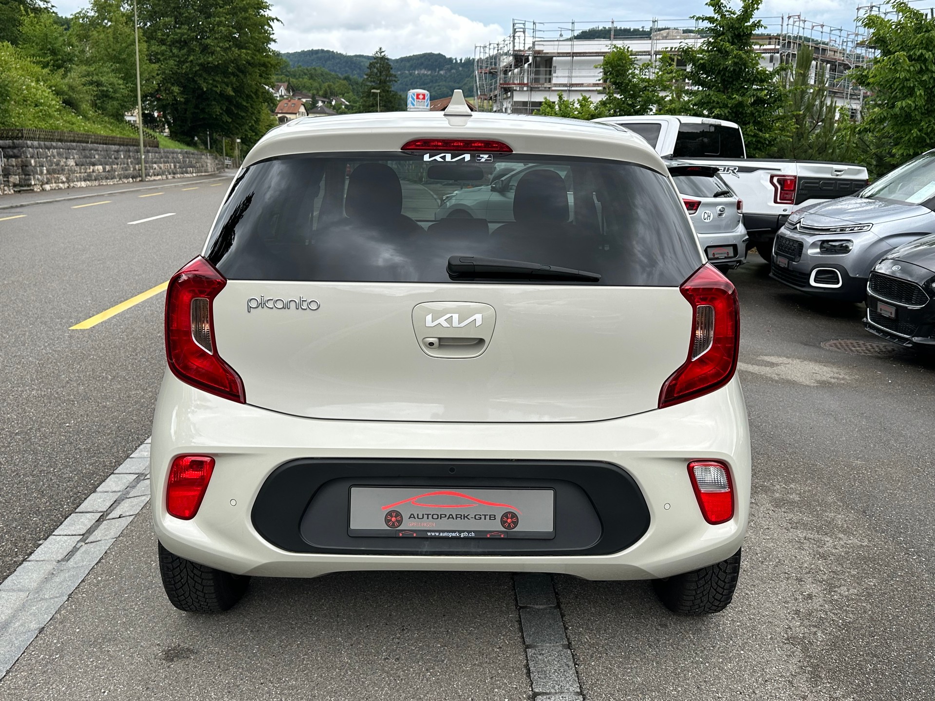 KIA Picanto 1.0 CVVT First Edition AMT-image-6