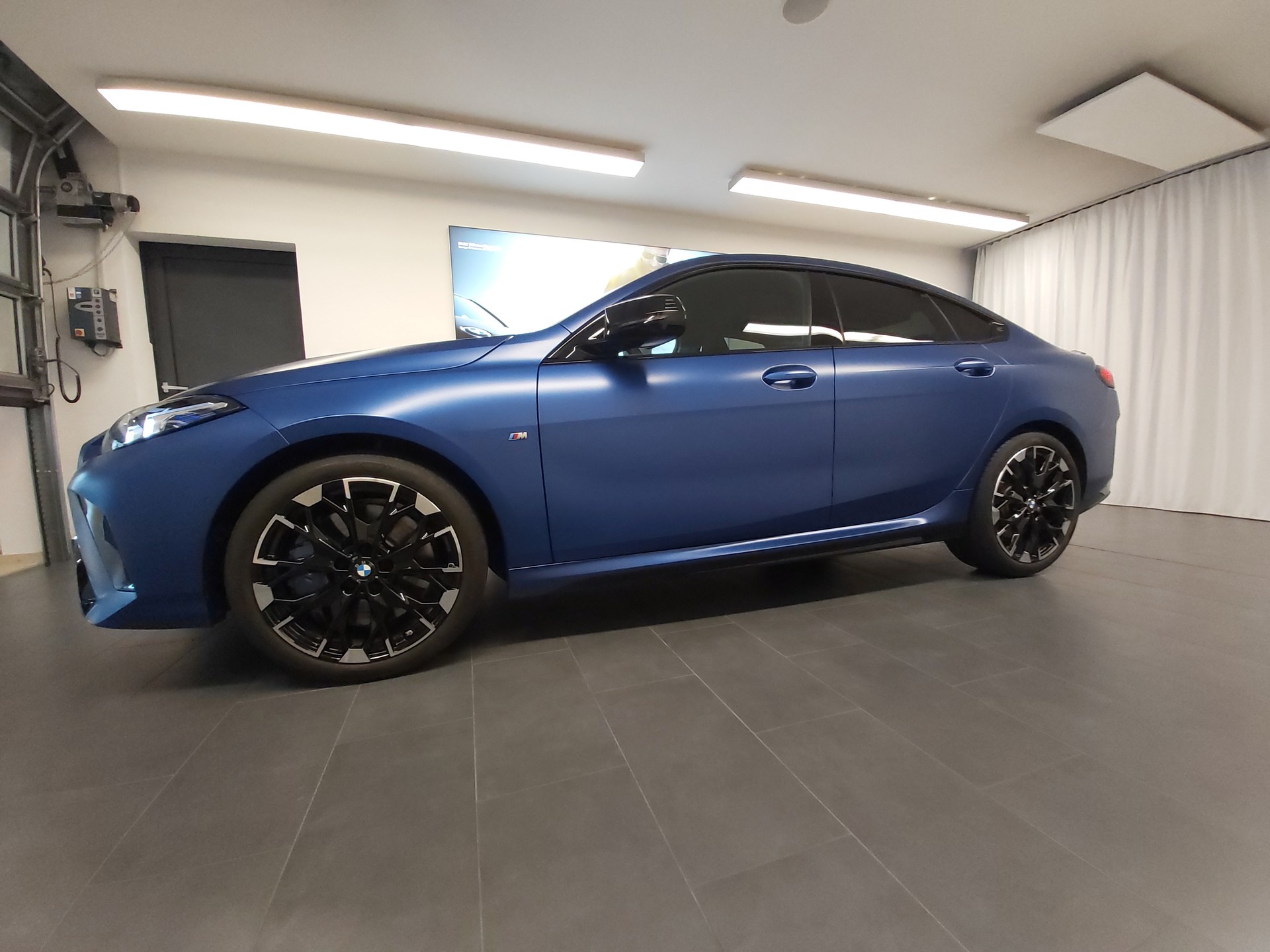BMW M235 xDrive Gran Coupé-showroom-element-3
