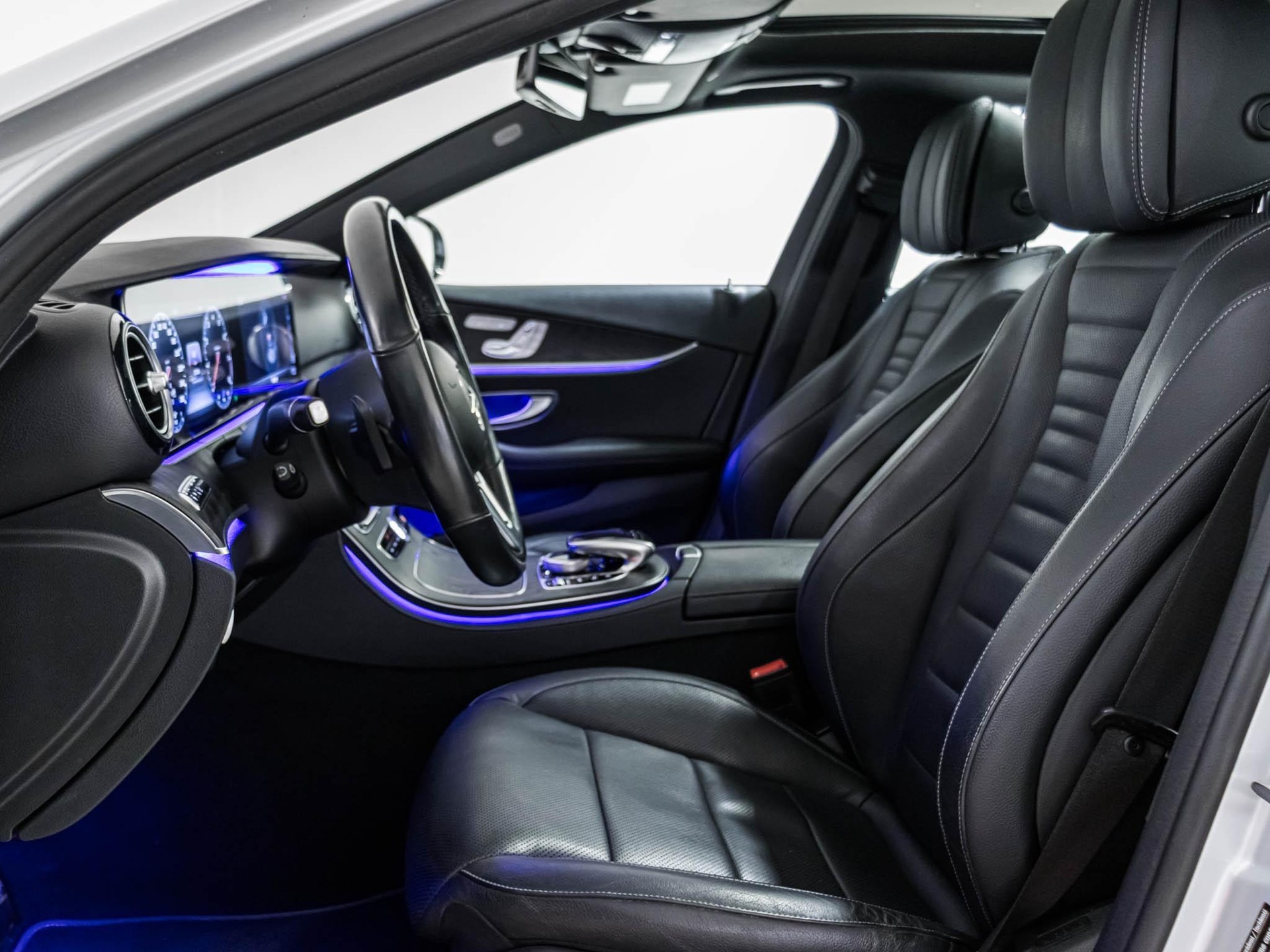 MERCEDES-BENZ E 450 4MATIC-image-6