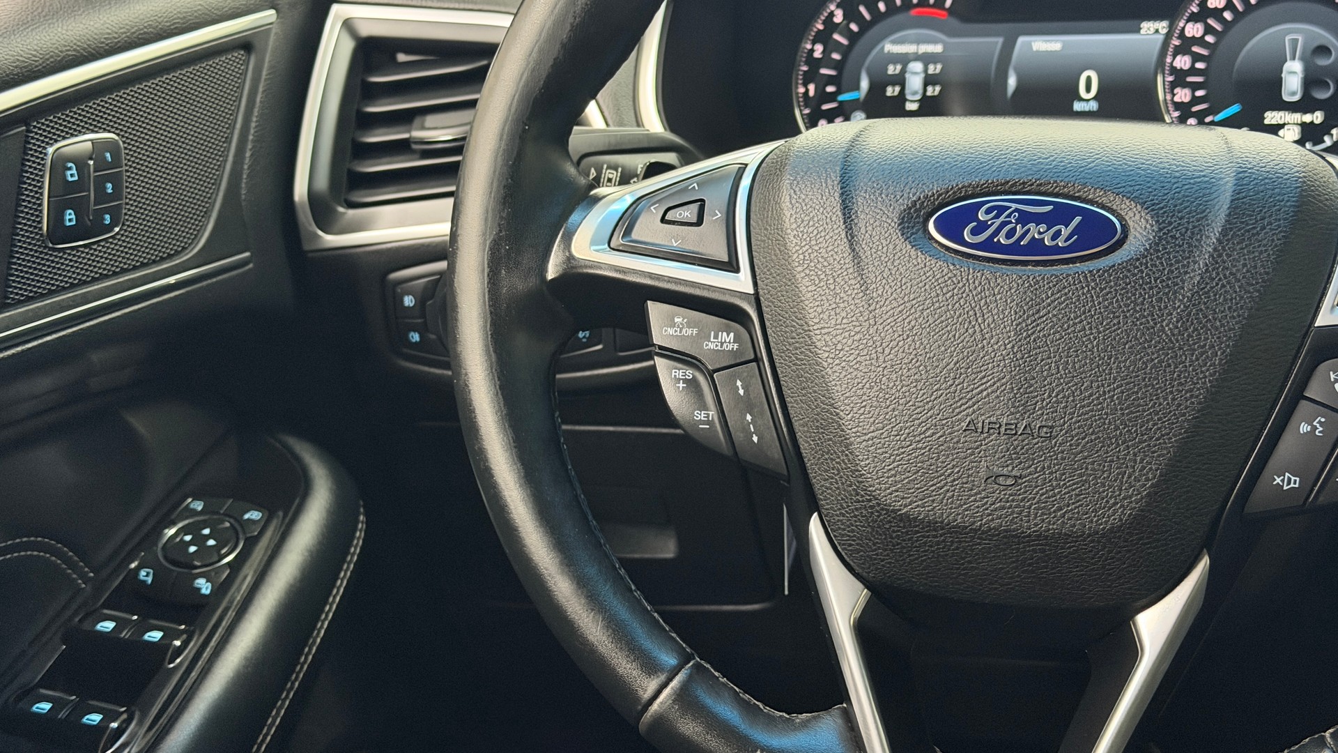 FORD Edge 2.0 TDCi Titanium 4WD PowerShift-image-13