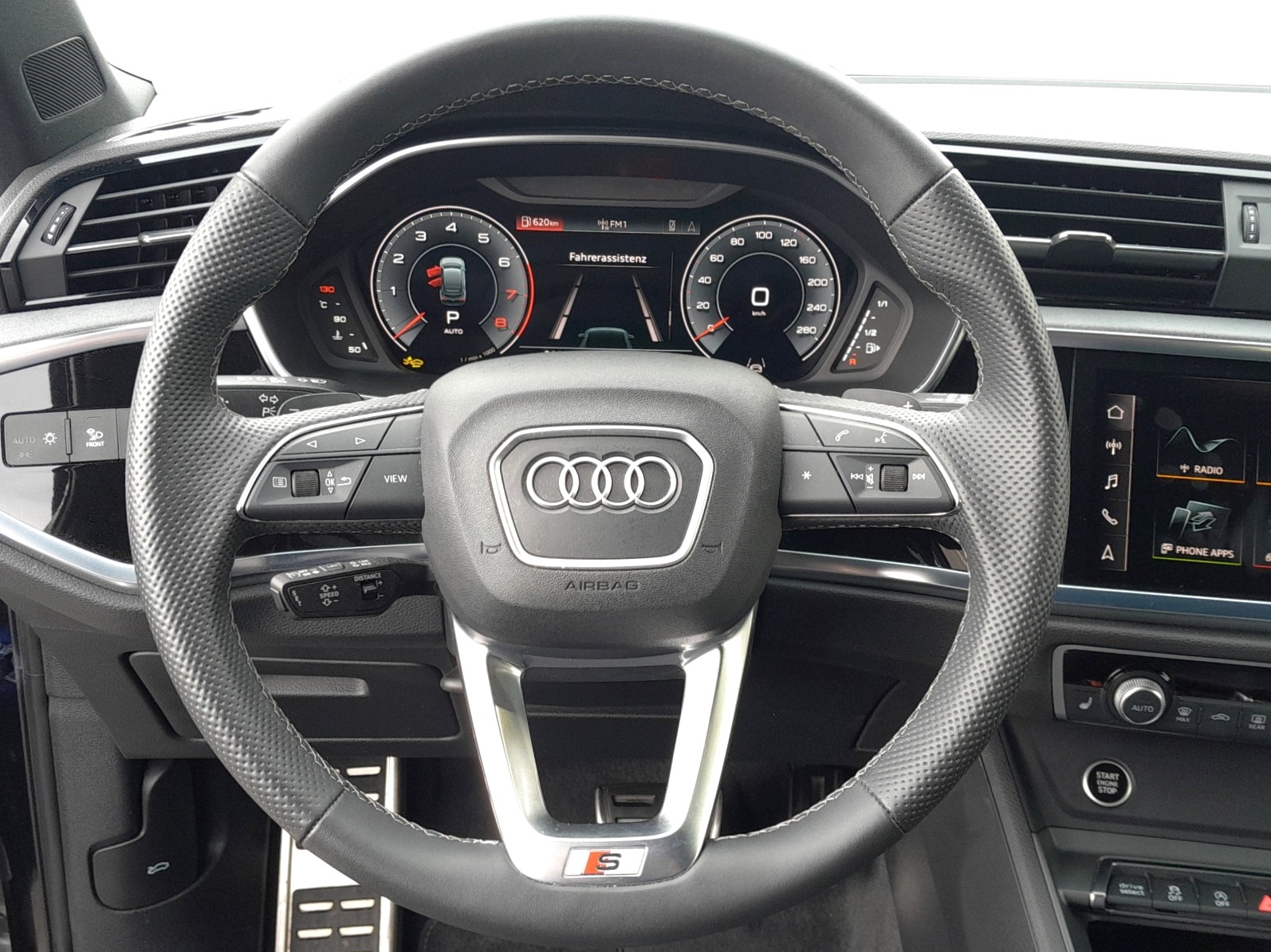 AUDI Q3 Sportback 40 TFSI S line quattro S-tronic-image-9
