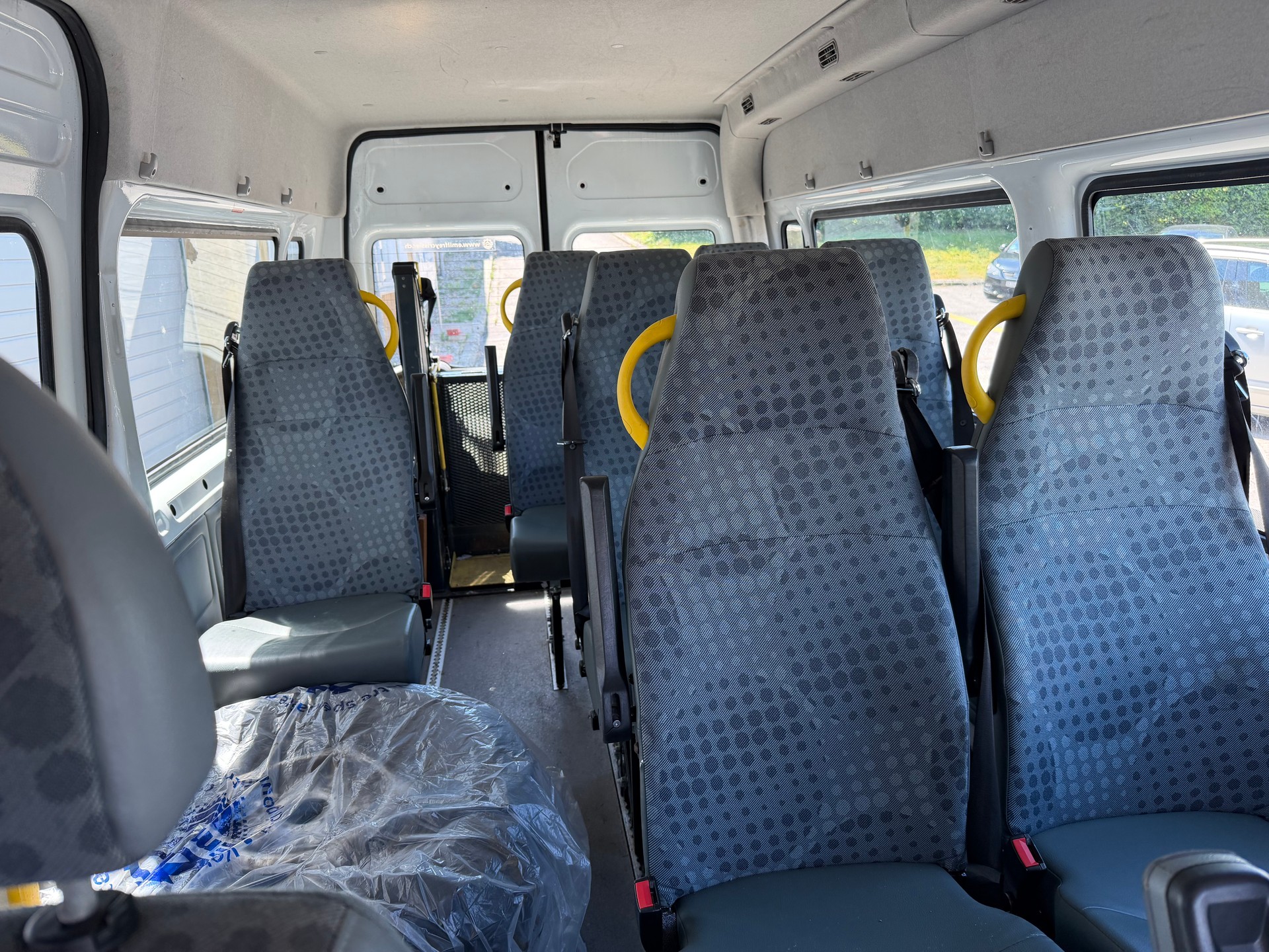 FORD Transit 2.2 TDCi 350 L Duo-image-11