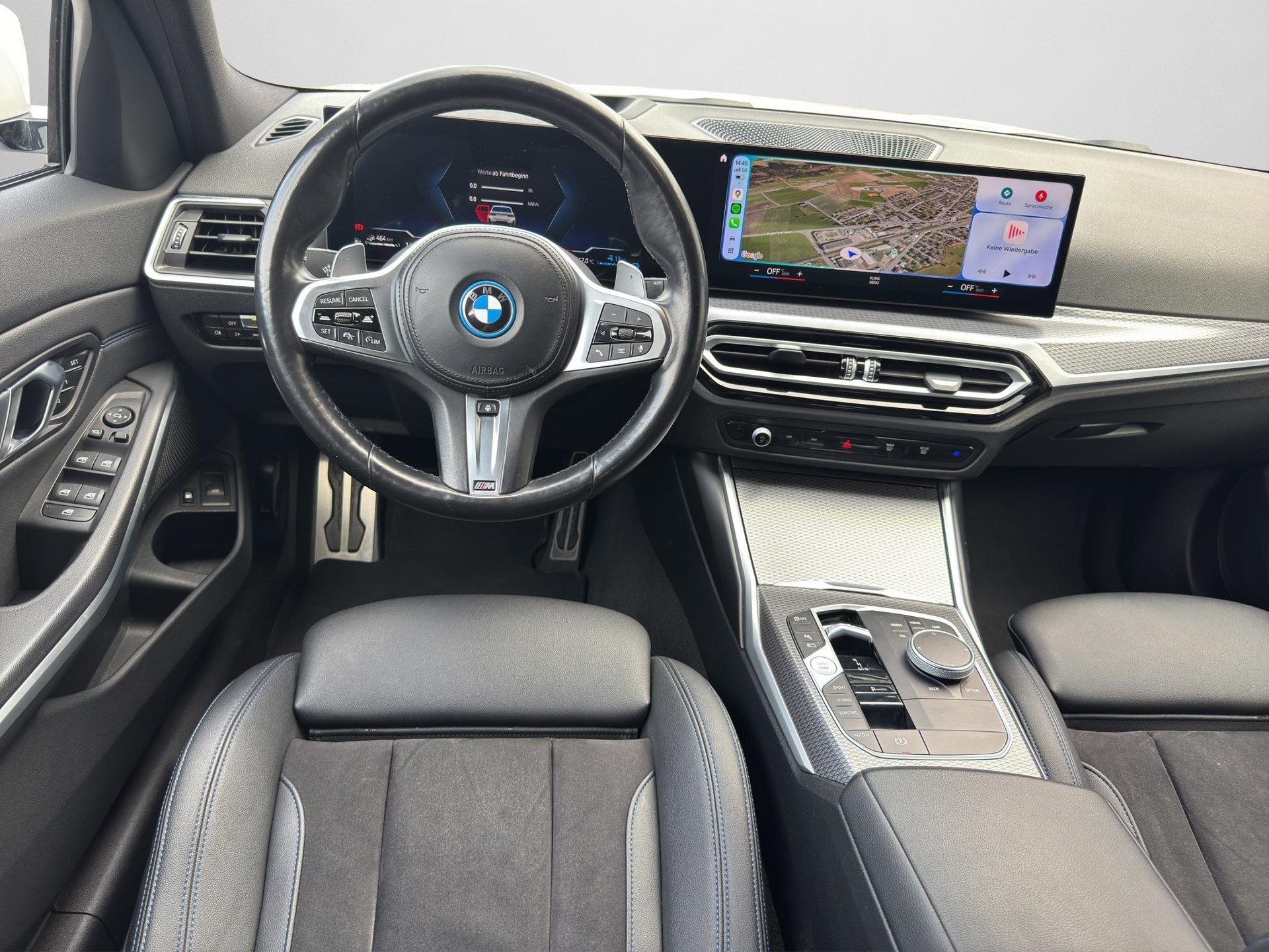 BMW 320e Touring-image-3