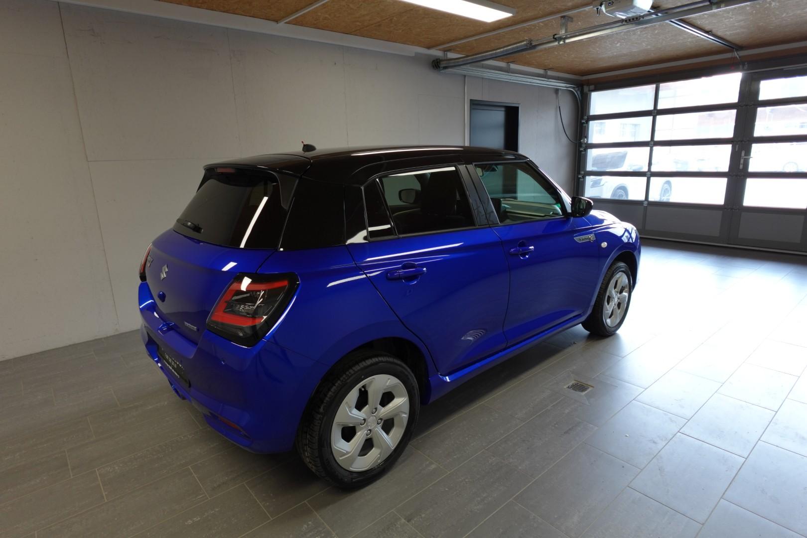 SUZUKI Swift 1.2 Sakura Hybrid 4x4-image-7
