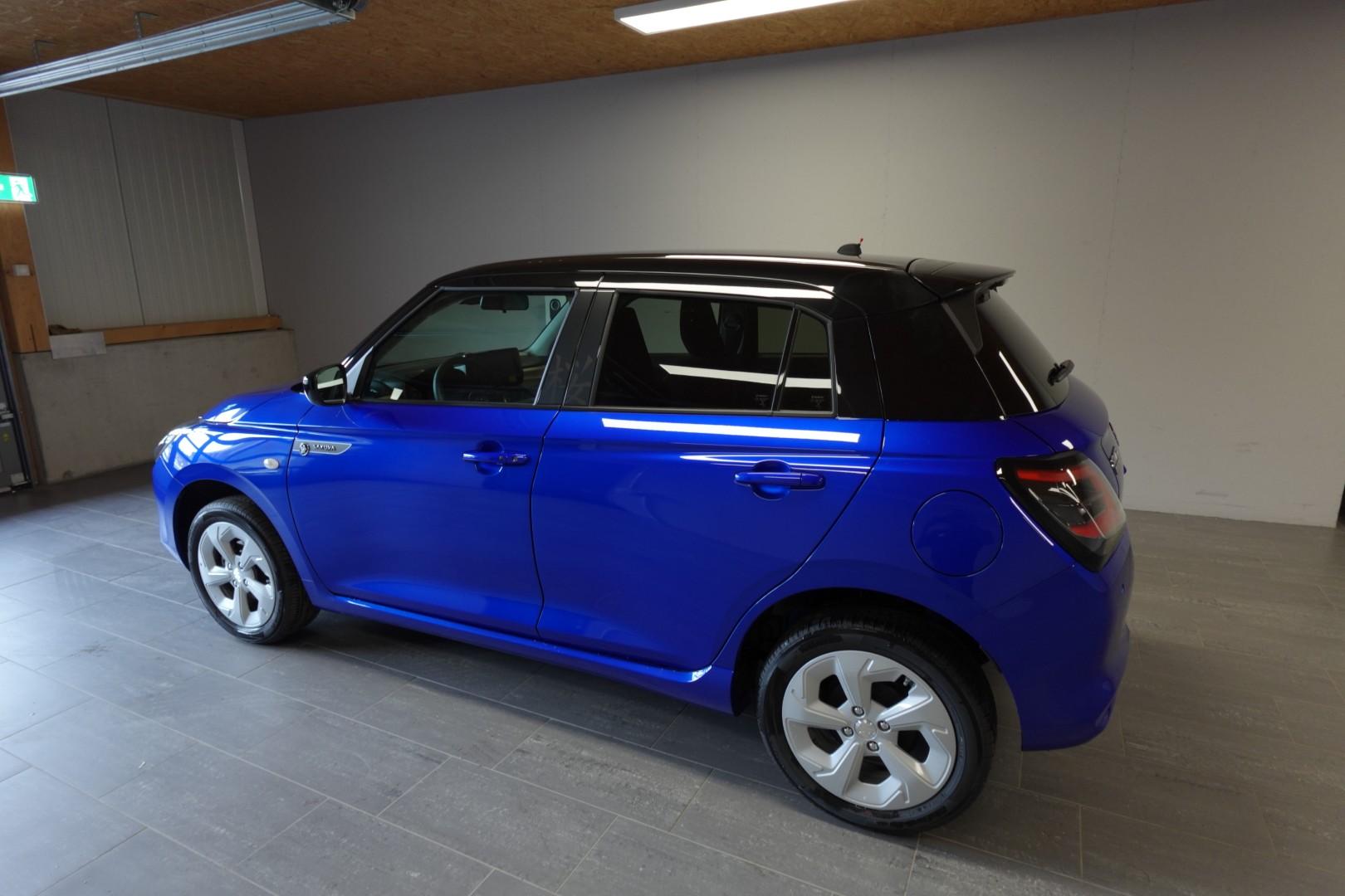 SUZUKI Swift 1.2 Sakura Hybrid 4x4-image-12