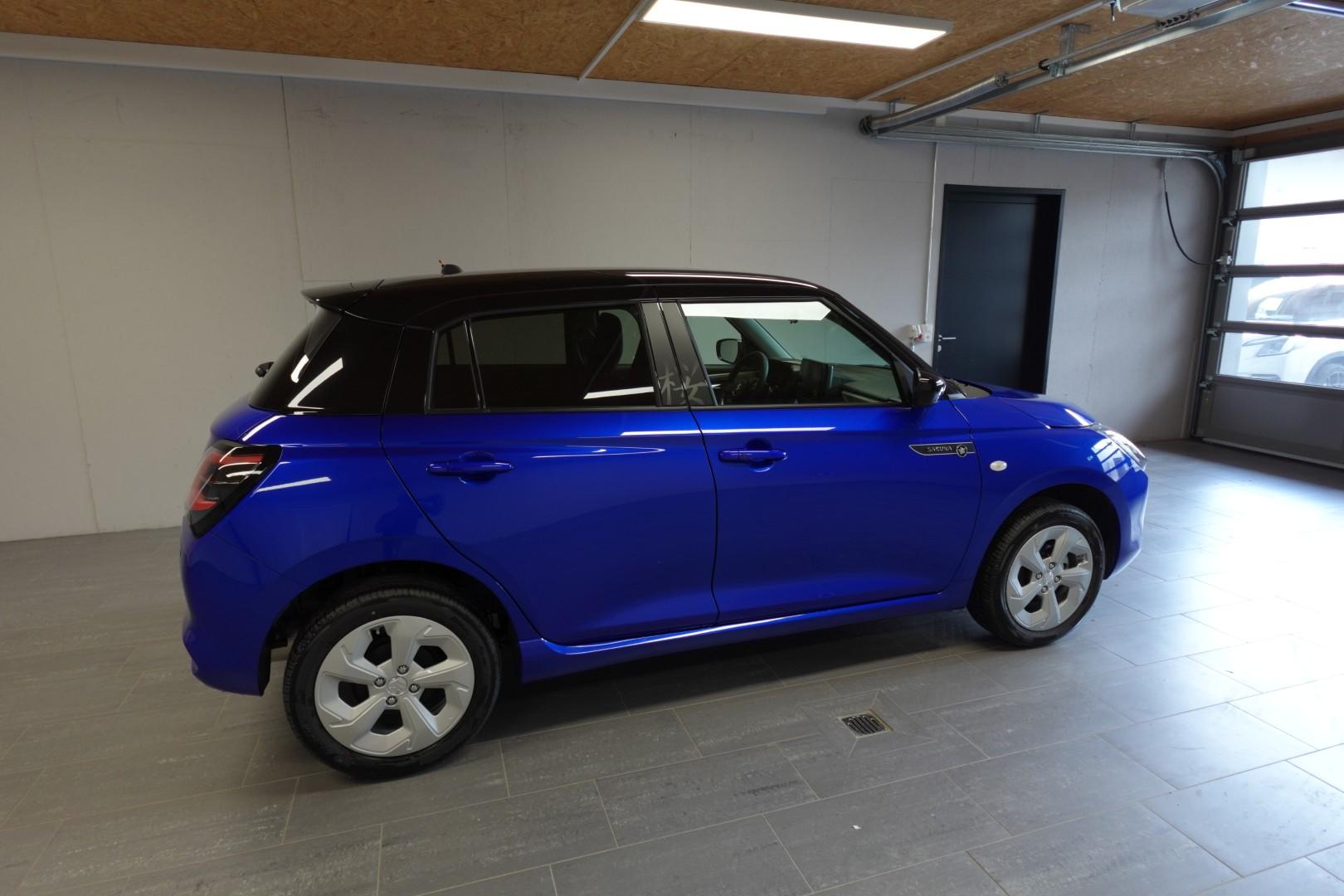 SUZUKI Swift 1.2 Sakura Hybrid 4x4-image-6