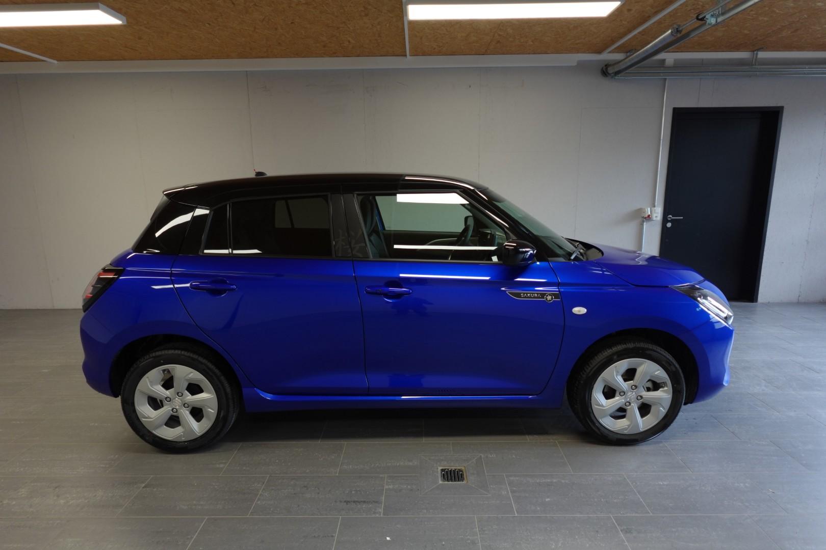 SUZUKI Swift 1.2 Sakura Hybrid 4x4-image-5