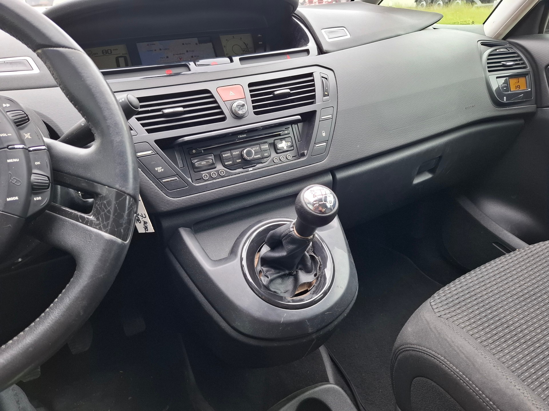 CITROEN Grand C4 Picasso 1.6i 16V Attraction-image-11