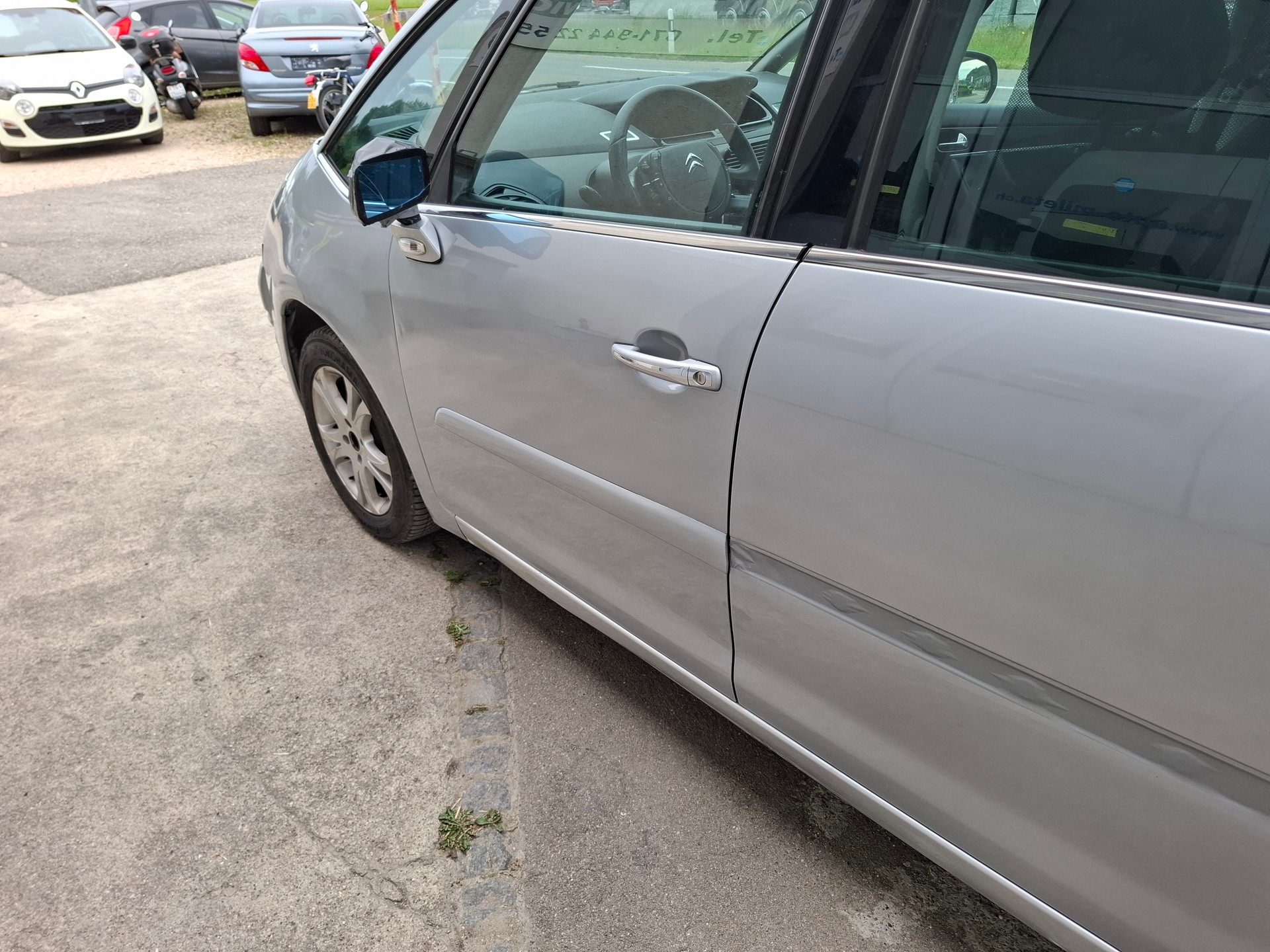 CITROEN Grand C4 Picasso 1.6i 16V Attraction-image-5
