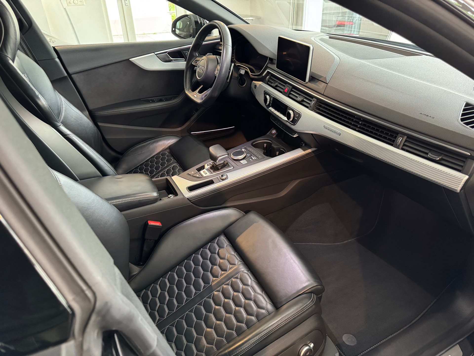 AUDI RS5 Sportback 2.9 TFSI quattro tiptronic-image-9