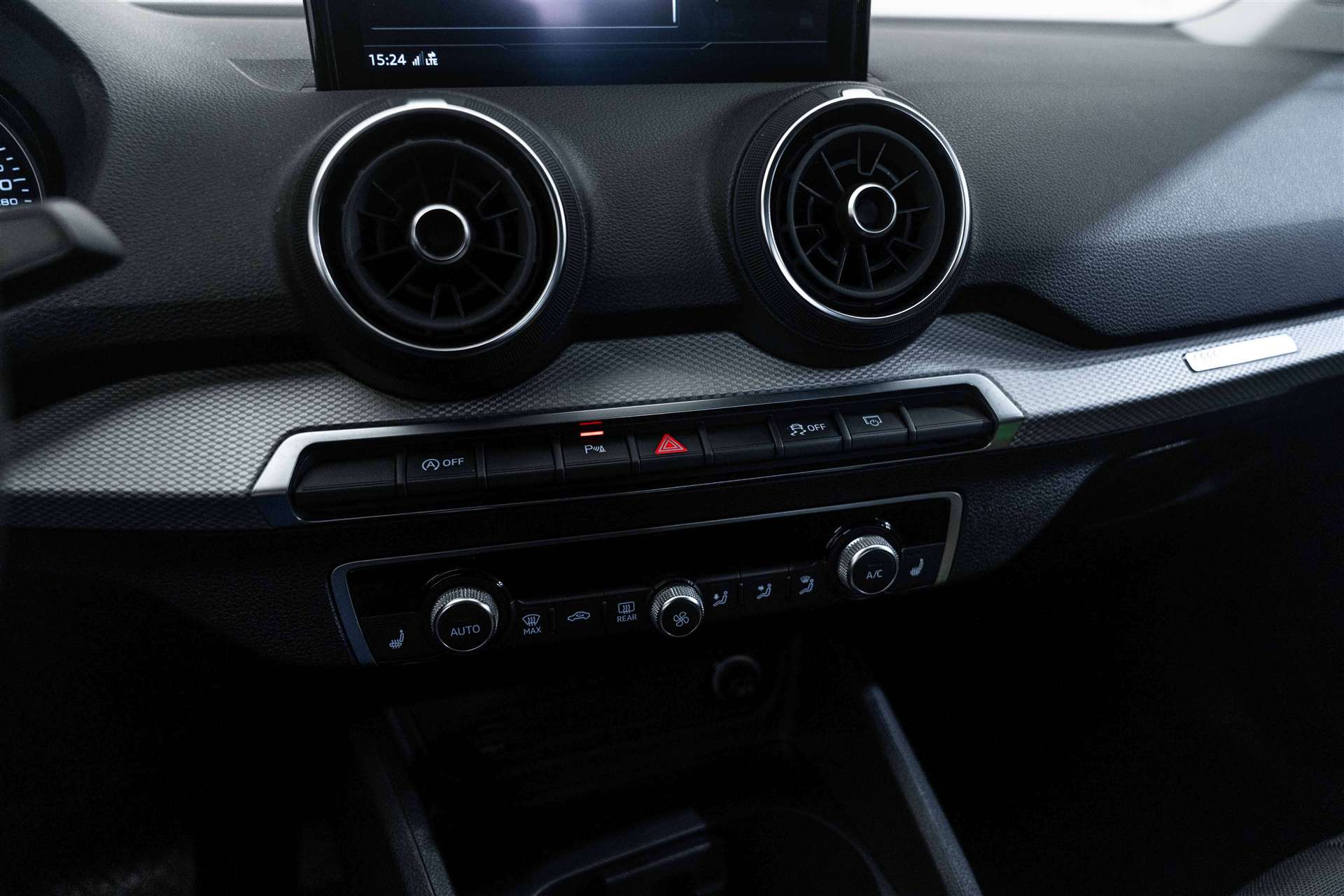 AUDI Q2 35 TFSI S-tronic 150PS-image-22