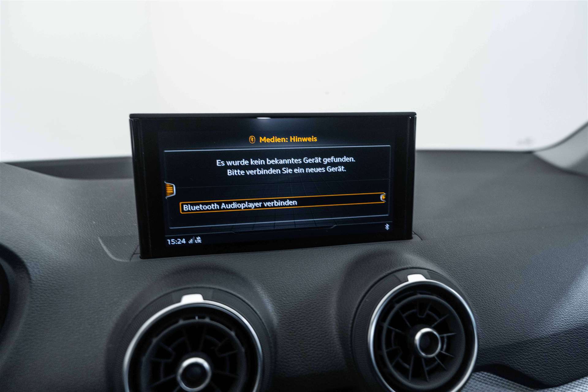 AUDI Q2 35 TFSI S-tronic 150PS-image-19