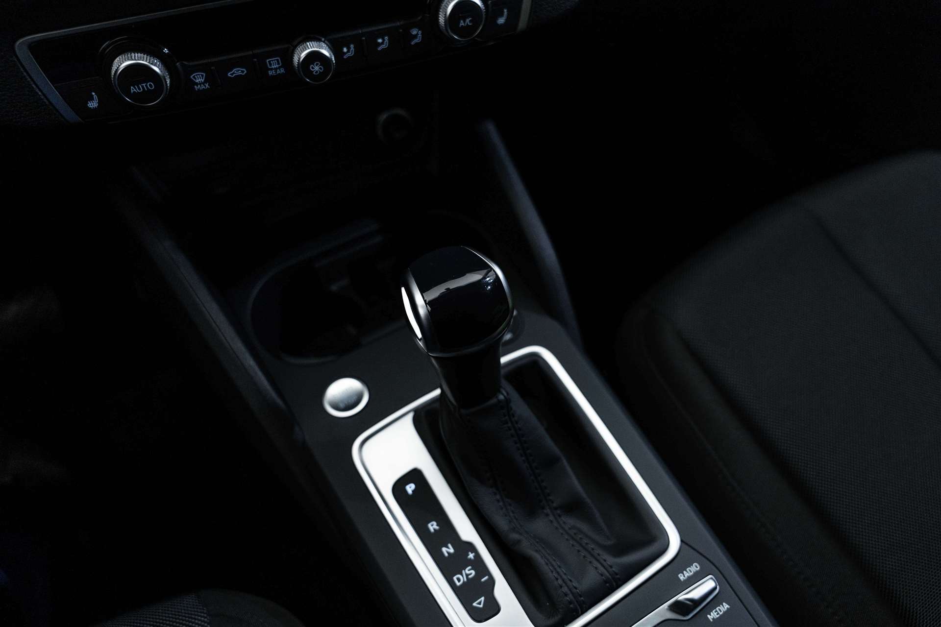AUDI Q2 35 TFSI S-tronic 150PS-image-24