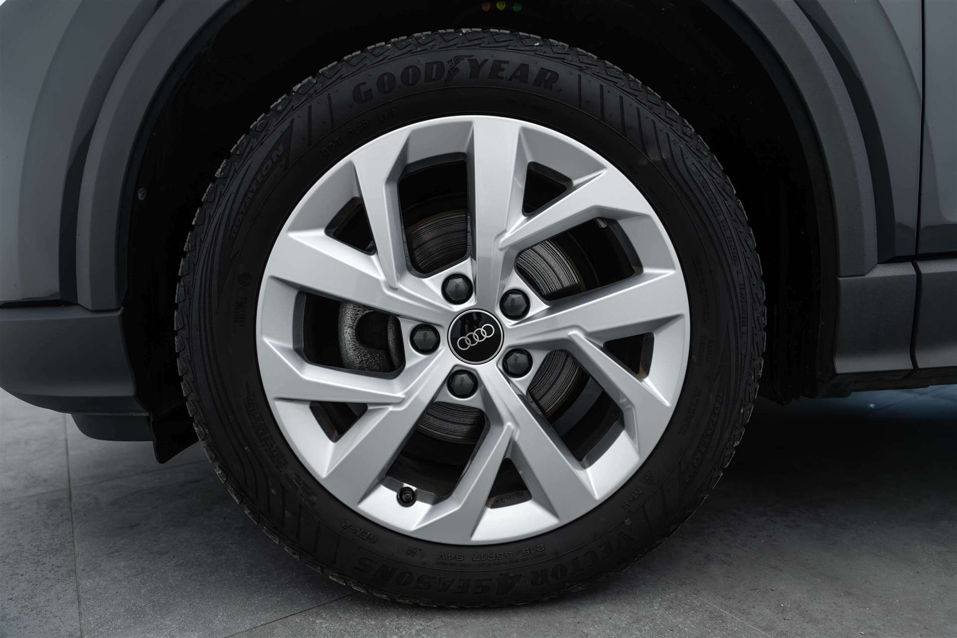 AUDI Q2 35 TFSI S-tronic 150PS-image-5