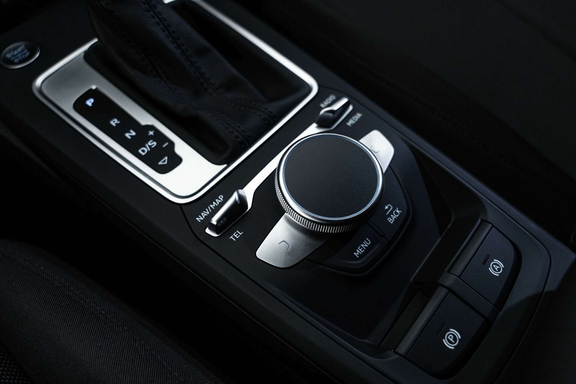 AUDI Q2 35 TFSI S-tronic 150PS-image-25