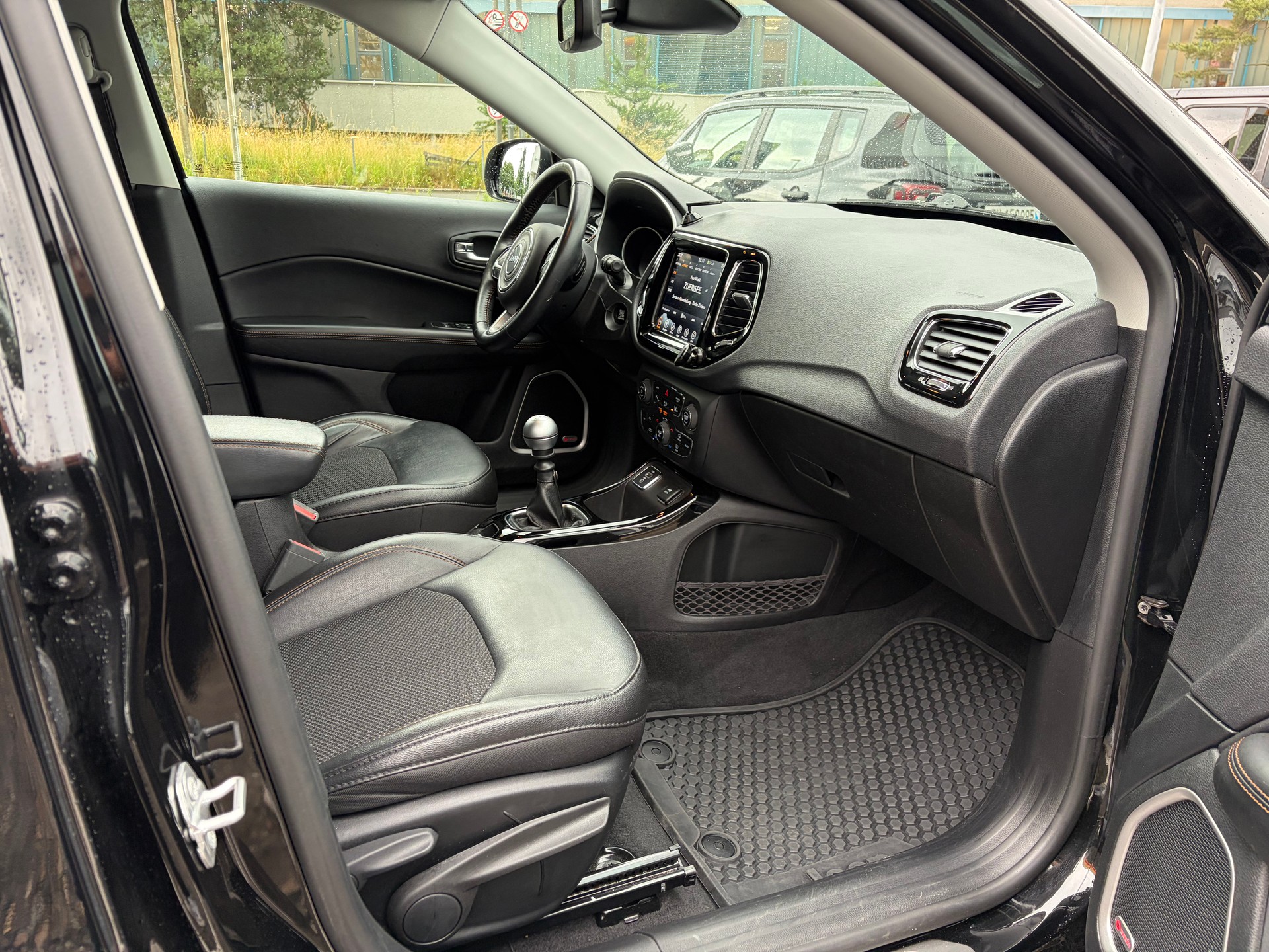 JEEP Compass 1.4 Turbo Limited AWD 9ATX-image-2