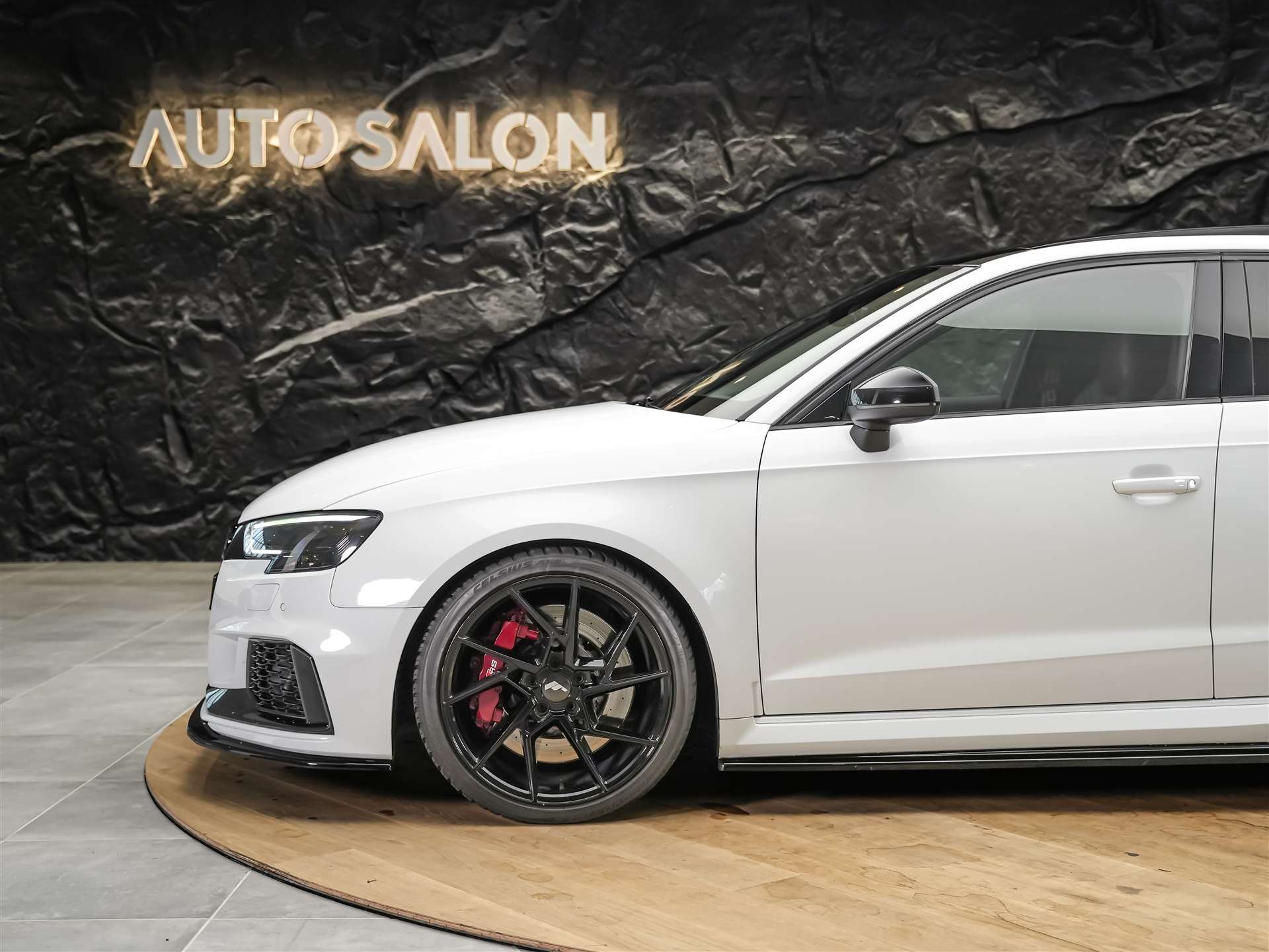 AUDI RS3 Sportback 2.5 TSI quattro S-tronic *Panorama*Eventuri*Maxton*KW*-image-15