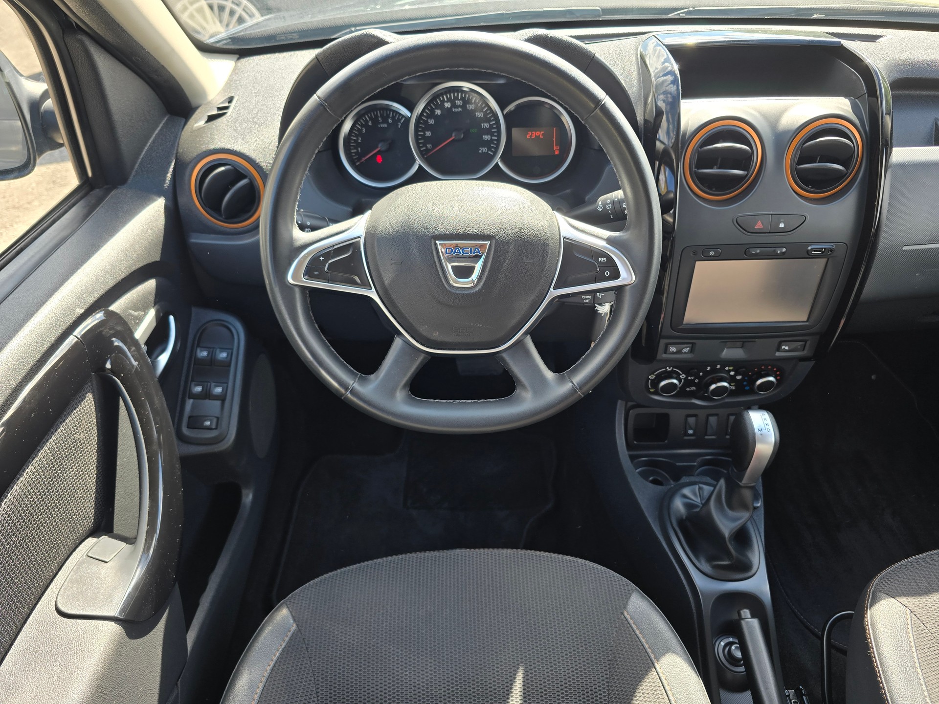 DACIA Duster 1.5 dCi Ambiance 4x2 EDC-image-9